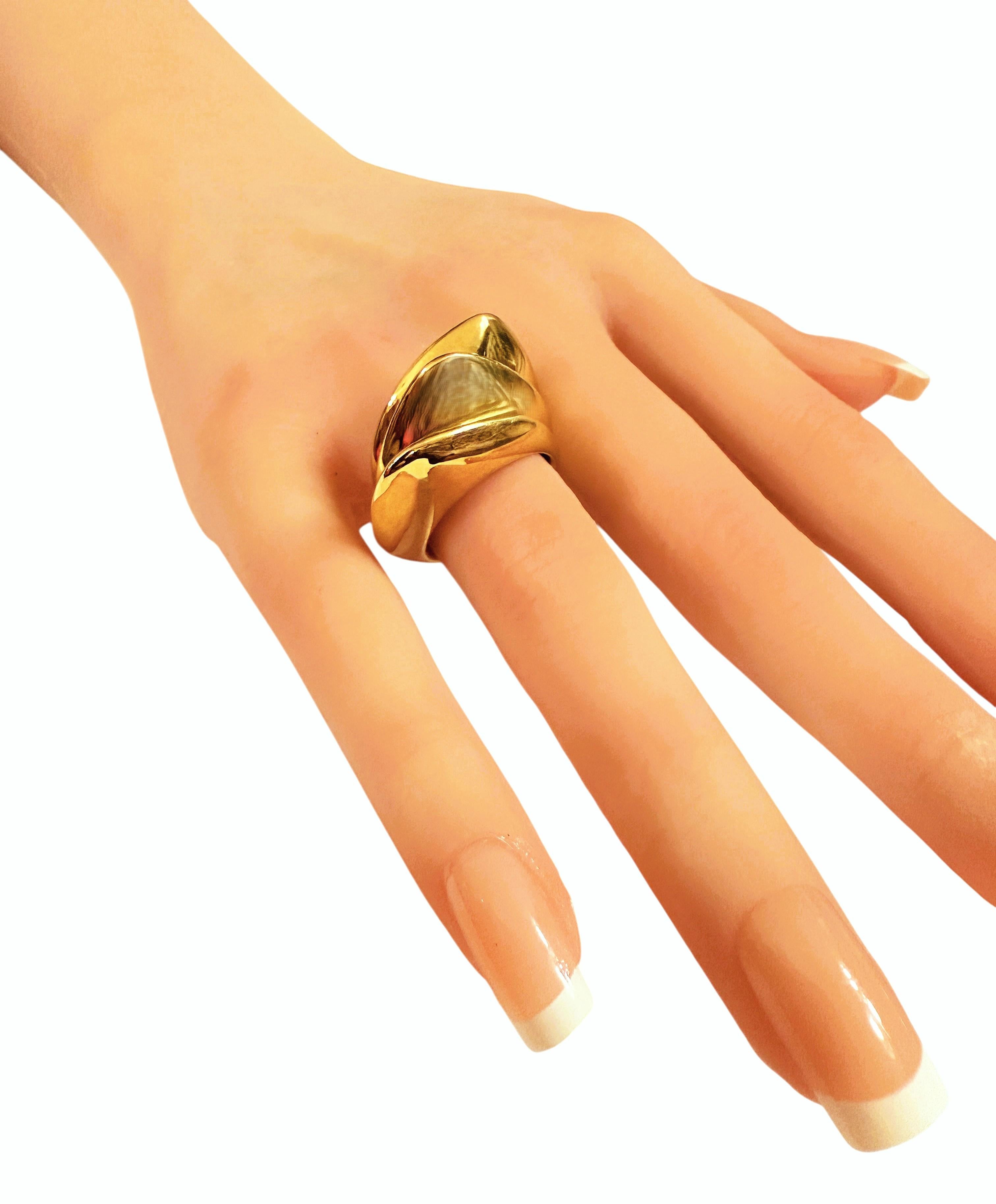 Italian Designed 14k Yellow Gold Chubby Architectural Style Ring Size 6 For Sale 2