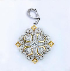 Colgante de diamantes con motivo floral de oro de 18 quilates de diseño italiano