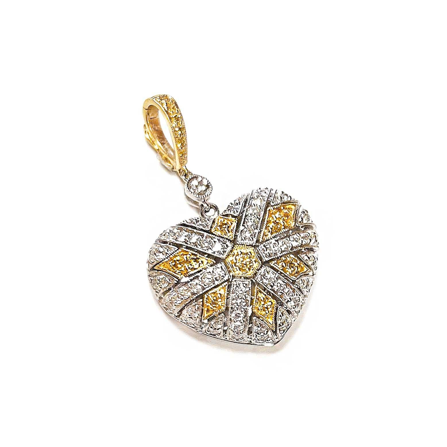 Colgante de diamantes con motivo de corazón en oro de 18 quilates de diseño italiano en Nuevo estado para la venta en Los Angeles, CA