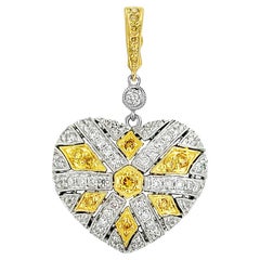 Pendentif de créateur italien en or 18 carats à motif de cœur et diamants