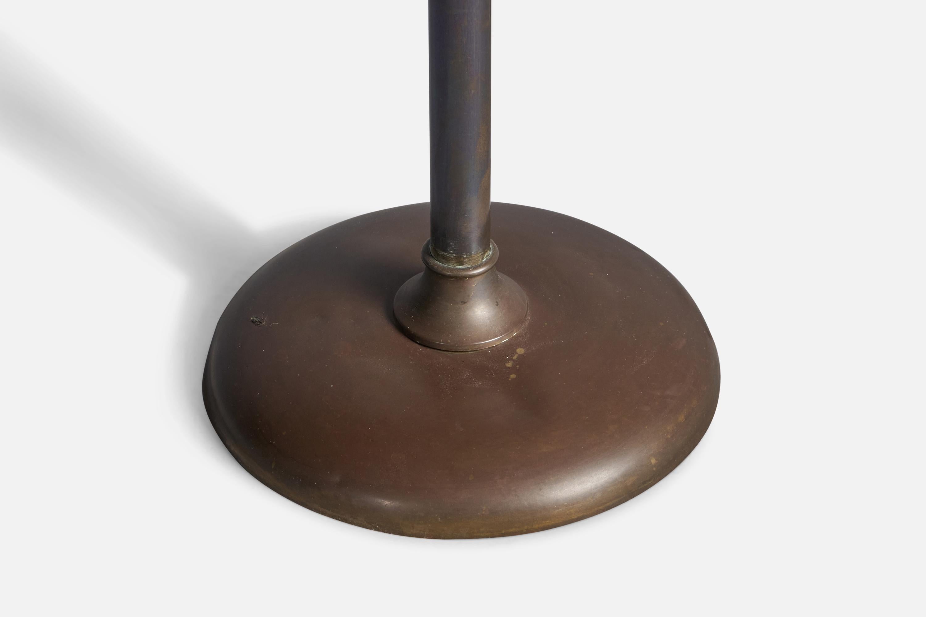 Italian Designer, Adjustable Floor Lamp, Brass, Fabric, 1940s For Sale 1