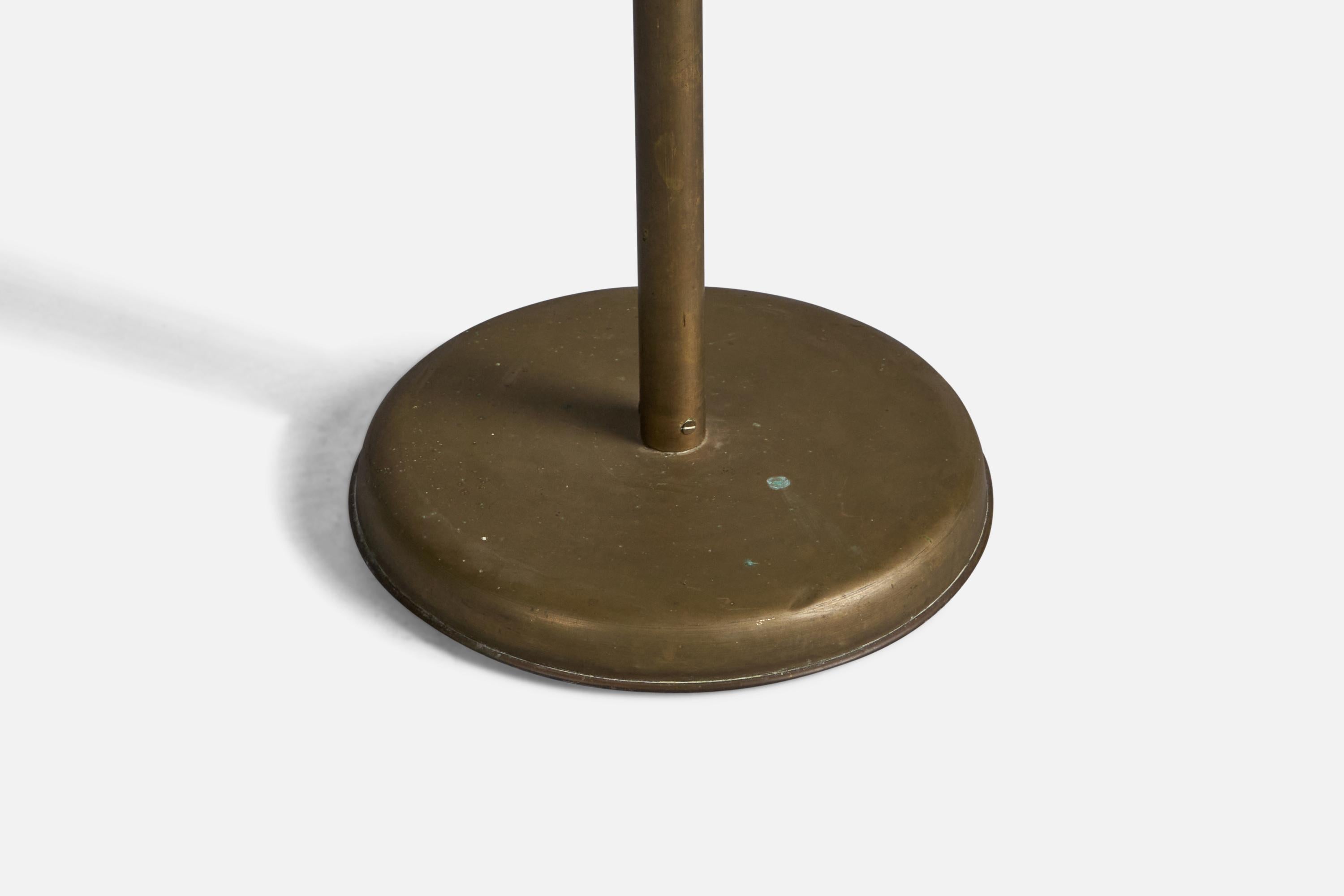 Italian Designer, Adjustable Floor Lamp, Brass, Pine, Italy, 1940s For Sale 1