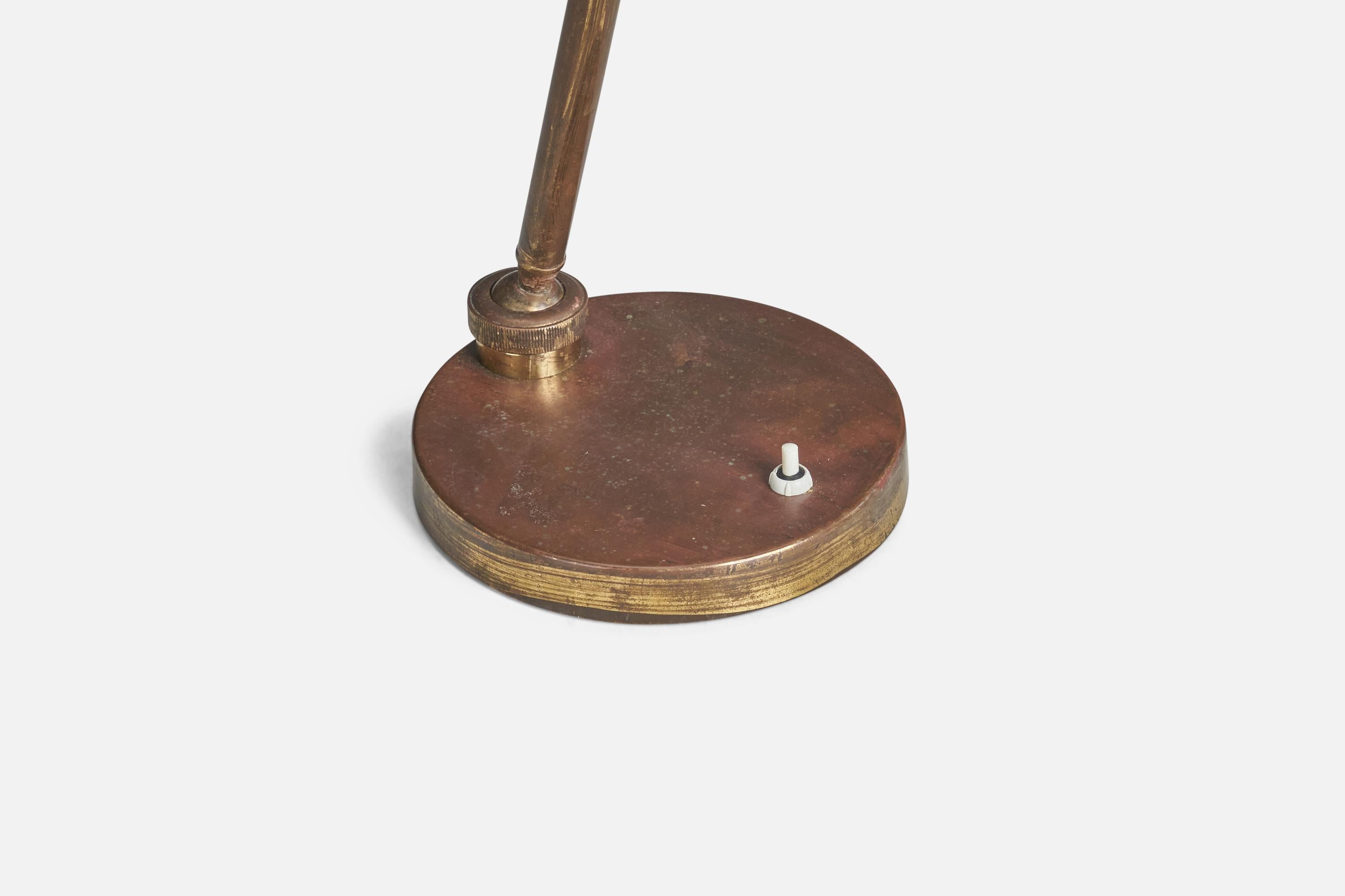 Mid-20th Century Italian Designer, Adjustable Table Lamp, Brass, Italy, 1940s For Sale