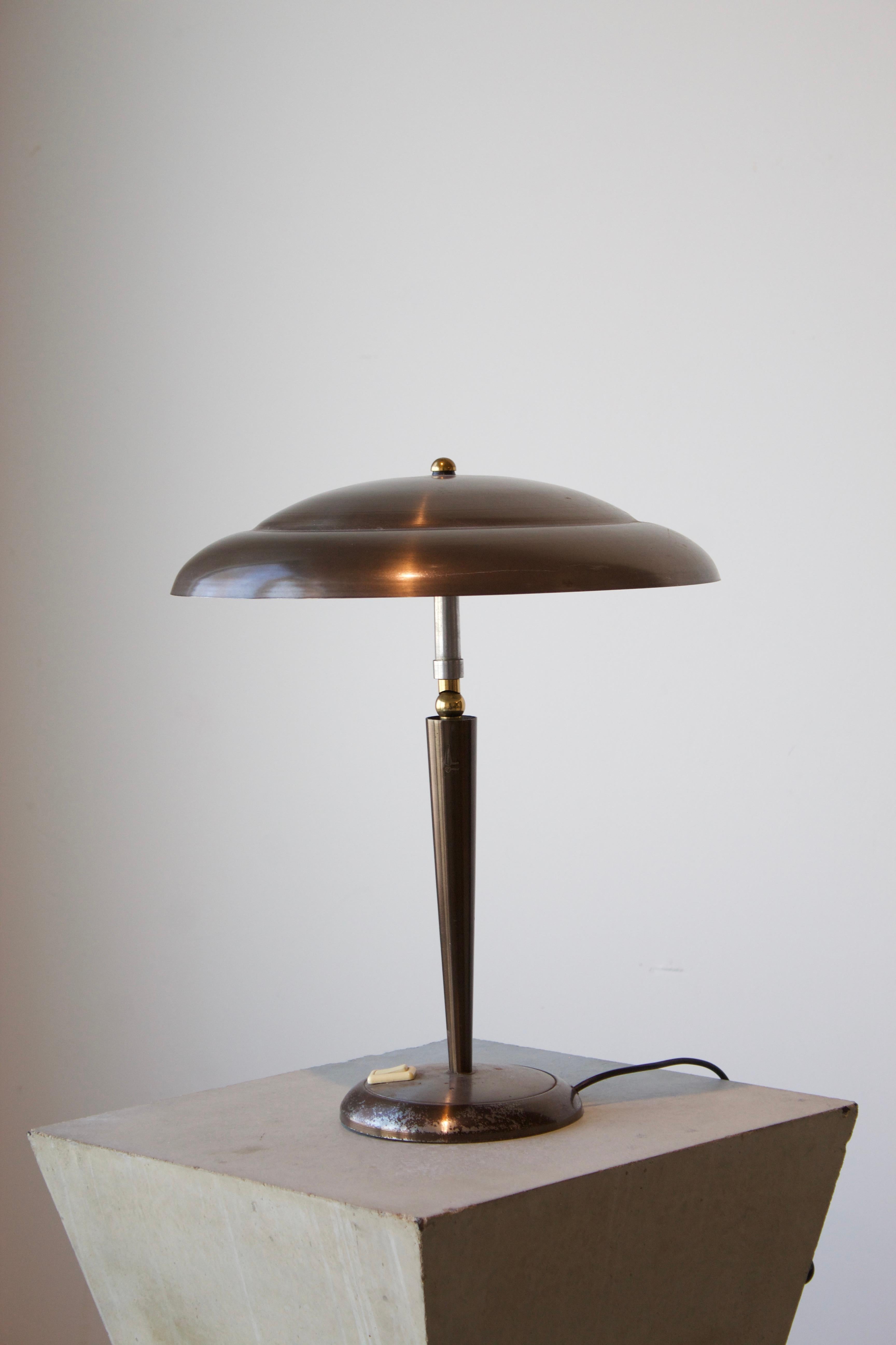 Modern Italian Designer, Adjustable Table Lamp, Brass, Italy, 1950s