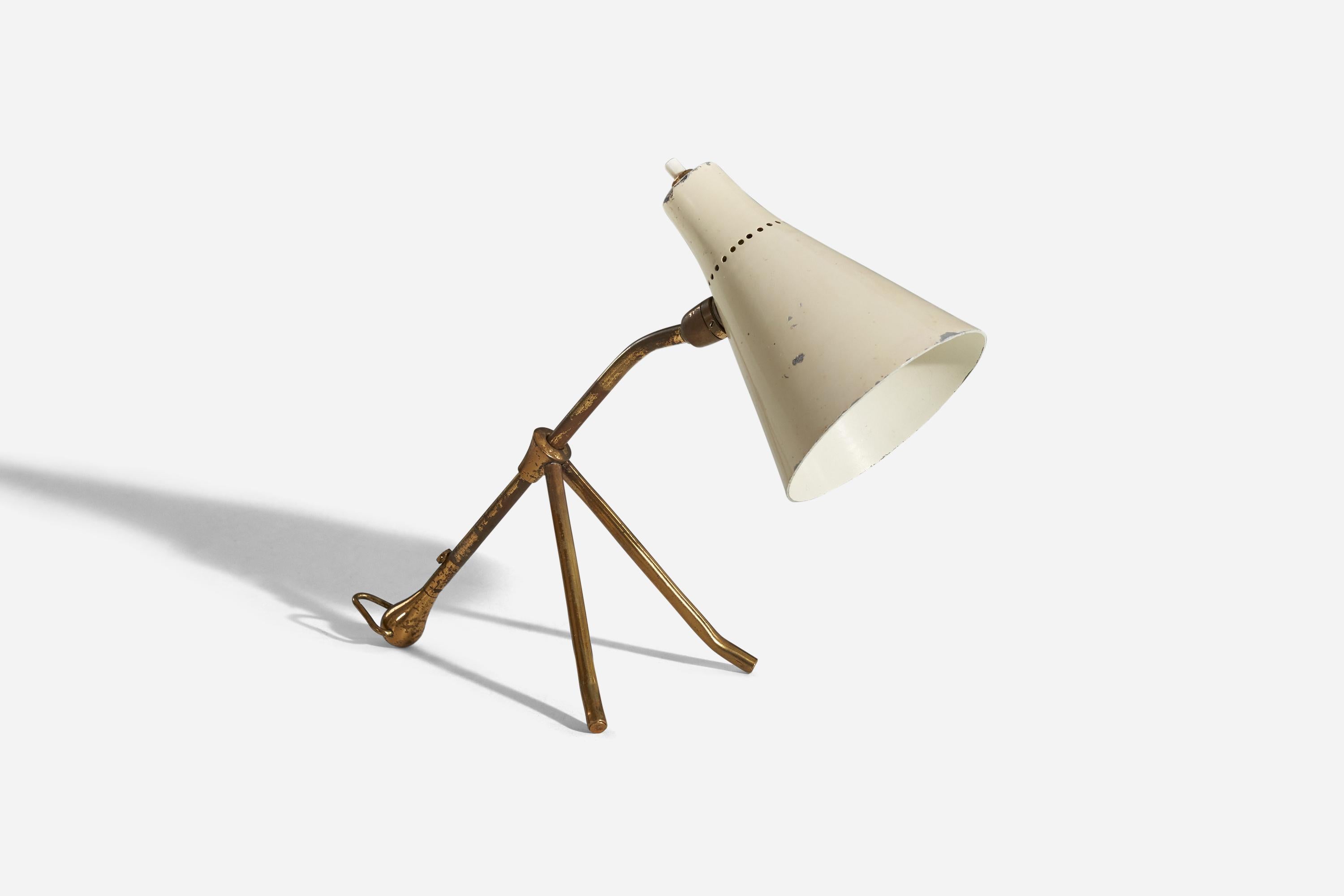 A white lacquered metal and brass table lamp designed and produced in Italy, 1940s. 

Variable dimensions, measured as illustrated in the first image.
 