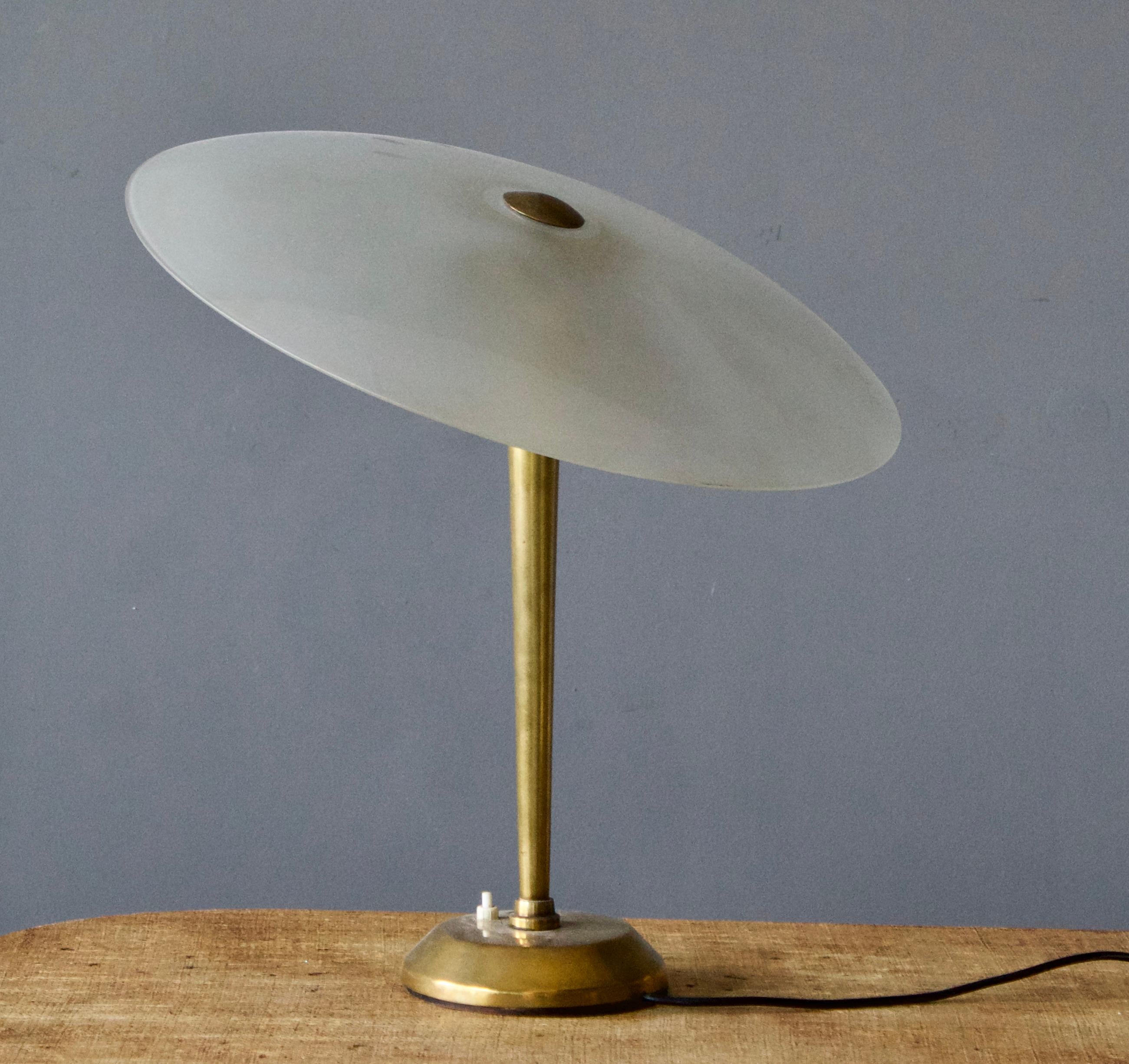 Mid-Century Modern Italian Designer, Adjustable Table Lamp, Glass, Brass, Italy, 1940s