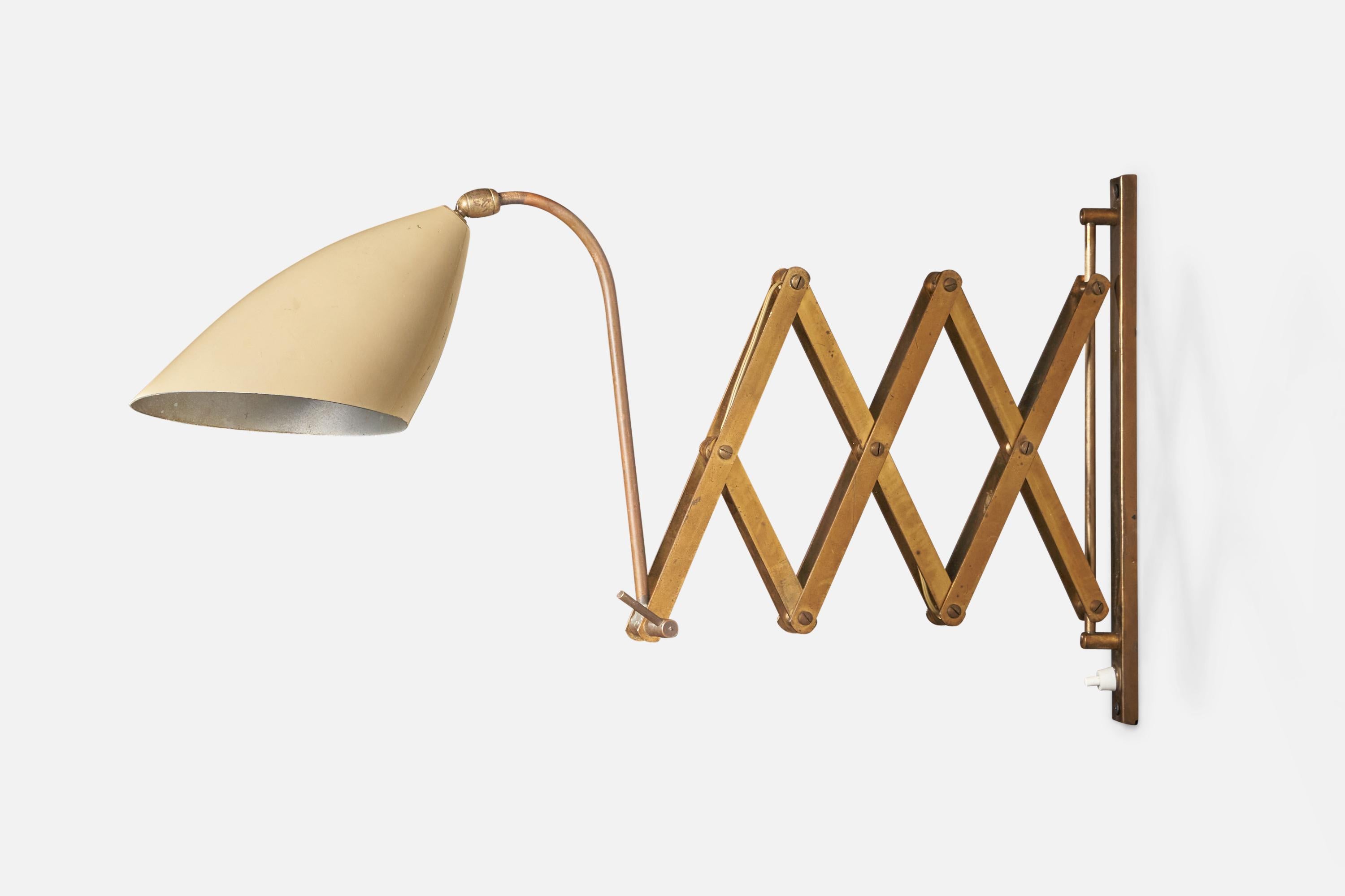 Mid-20th Century Italian Designer, Adjustable Wall Light, Brass, Metal, Italy, 1950s For Sale