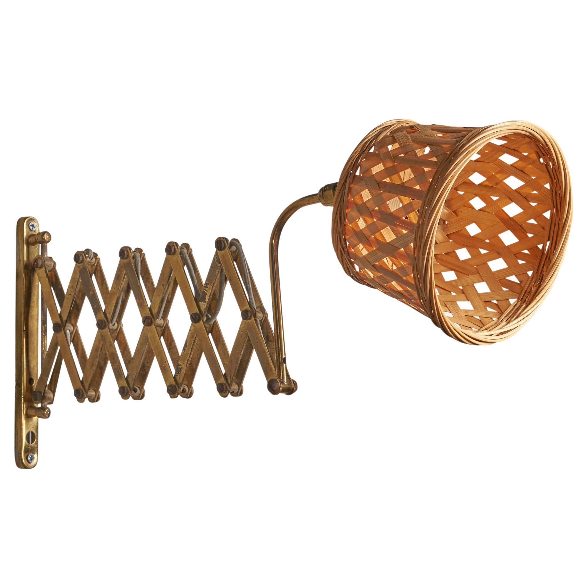 Italian Designer, Adjustable Wall Light, Brass, Rattan, Italy, 1940s