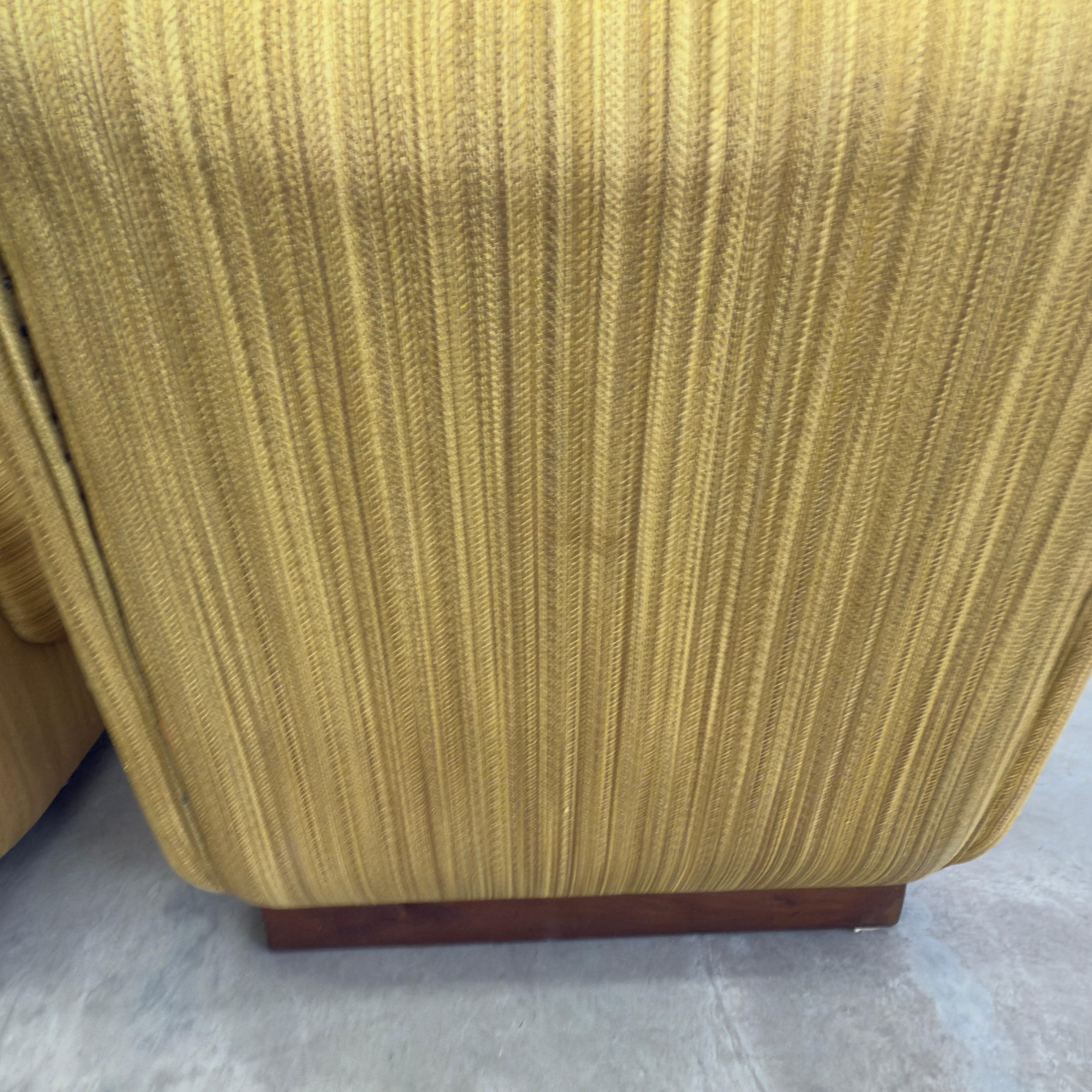 Italienische Designer-Sessel, 1960er Jahre - ein Paar im Angebot 5