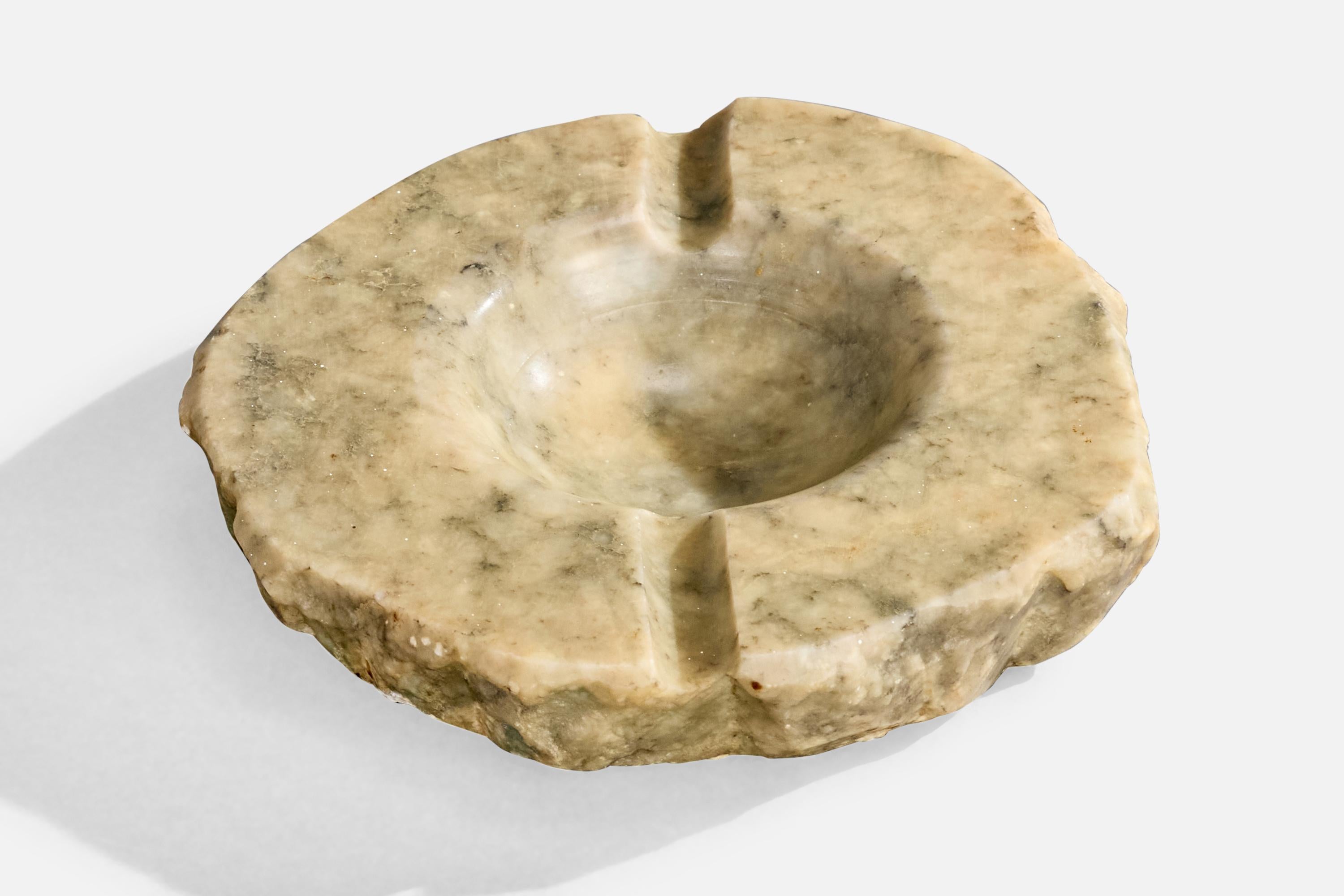 Italian Designer, Ashtray, Alabaster, Italy, 1970s In Good Condition For Sale In High Point, NC