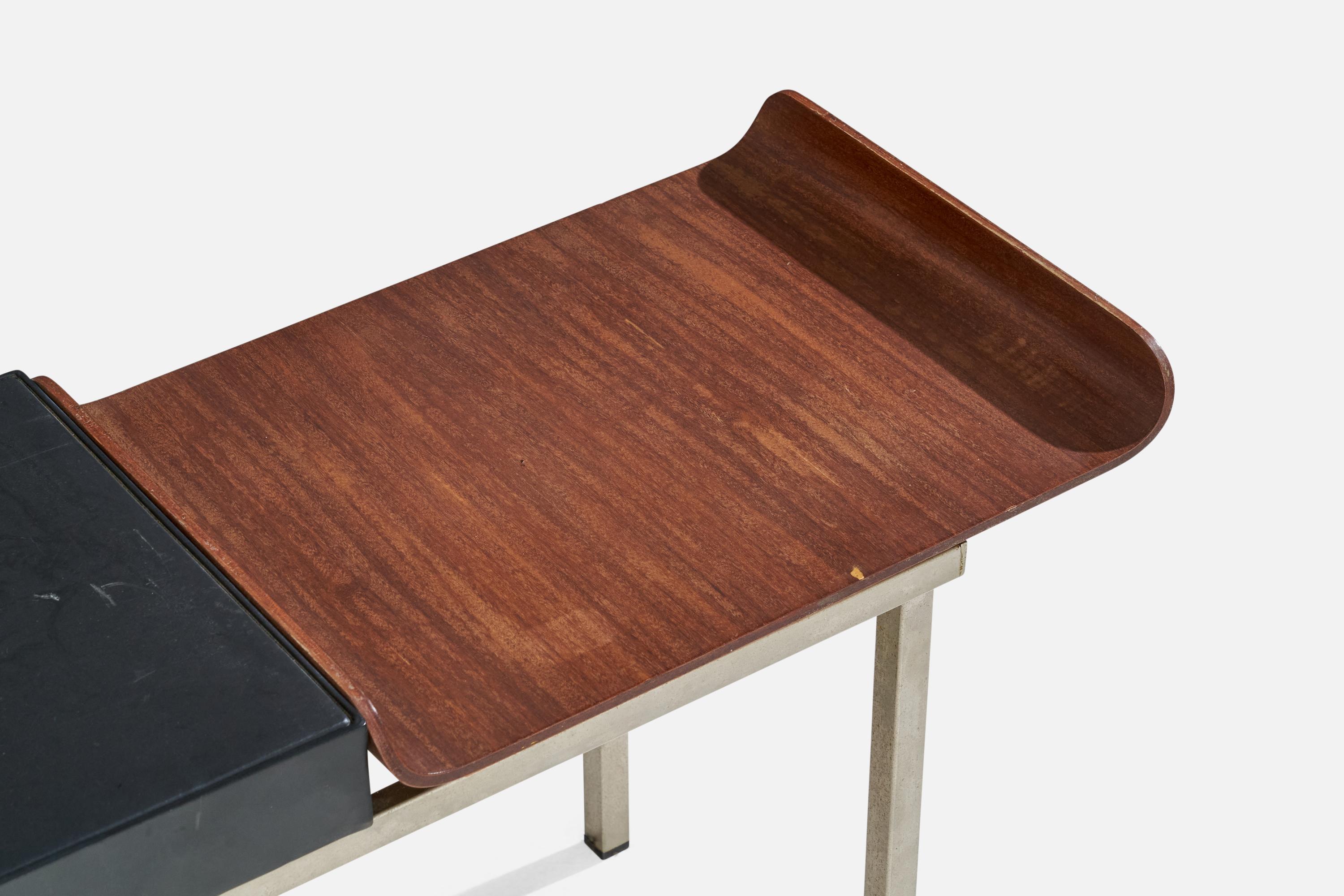 Panchina di design italiano, acciaio, teak, vinile, Italia, anni '50 In condizioni buone in vendita a High Point, NC