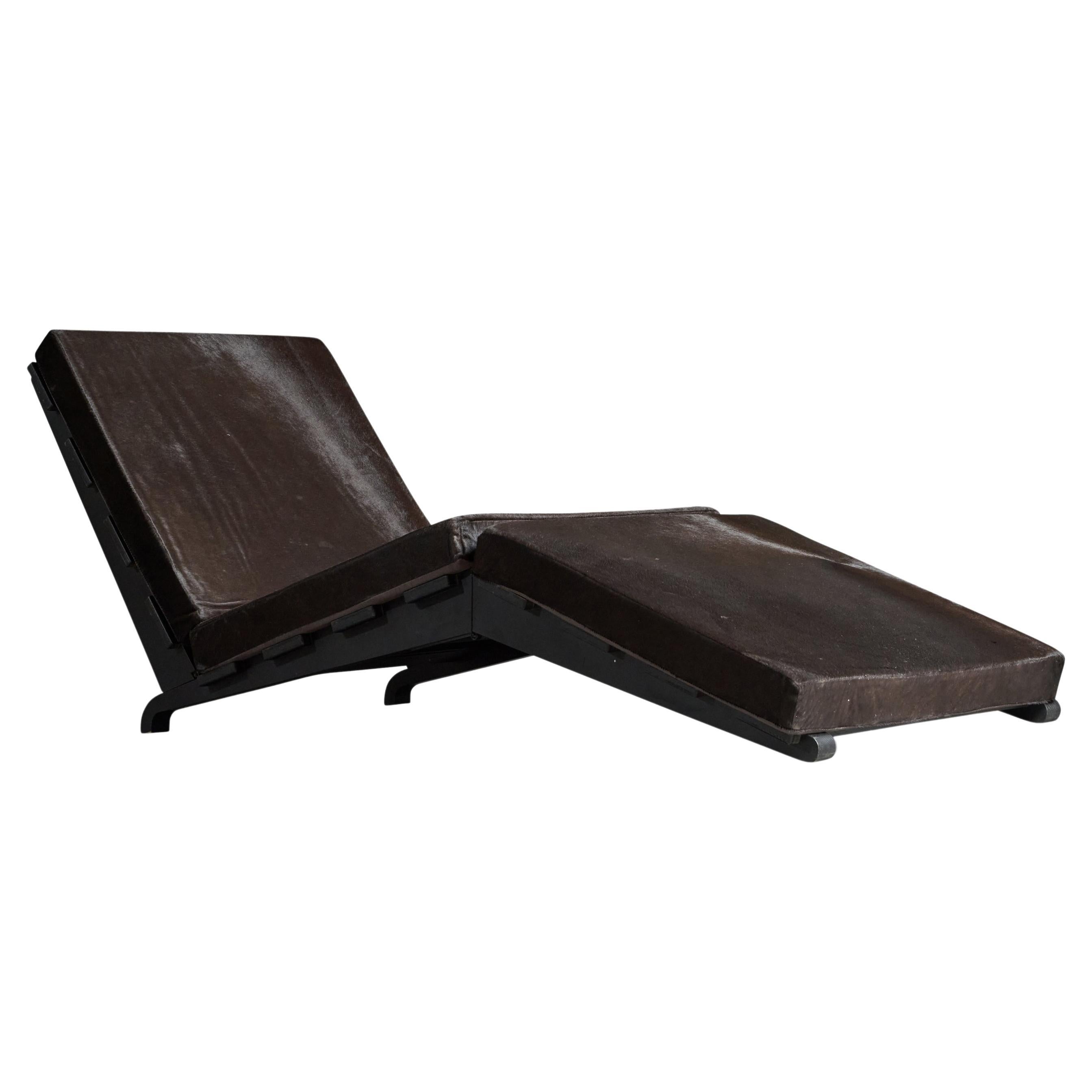 Italian Designer, Chaise Longue, Wood, Cow Hide, Italy, 1980s For Sale