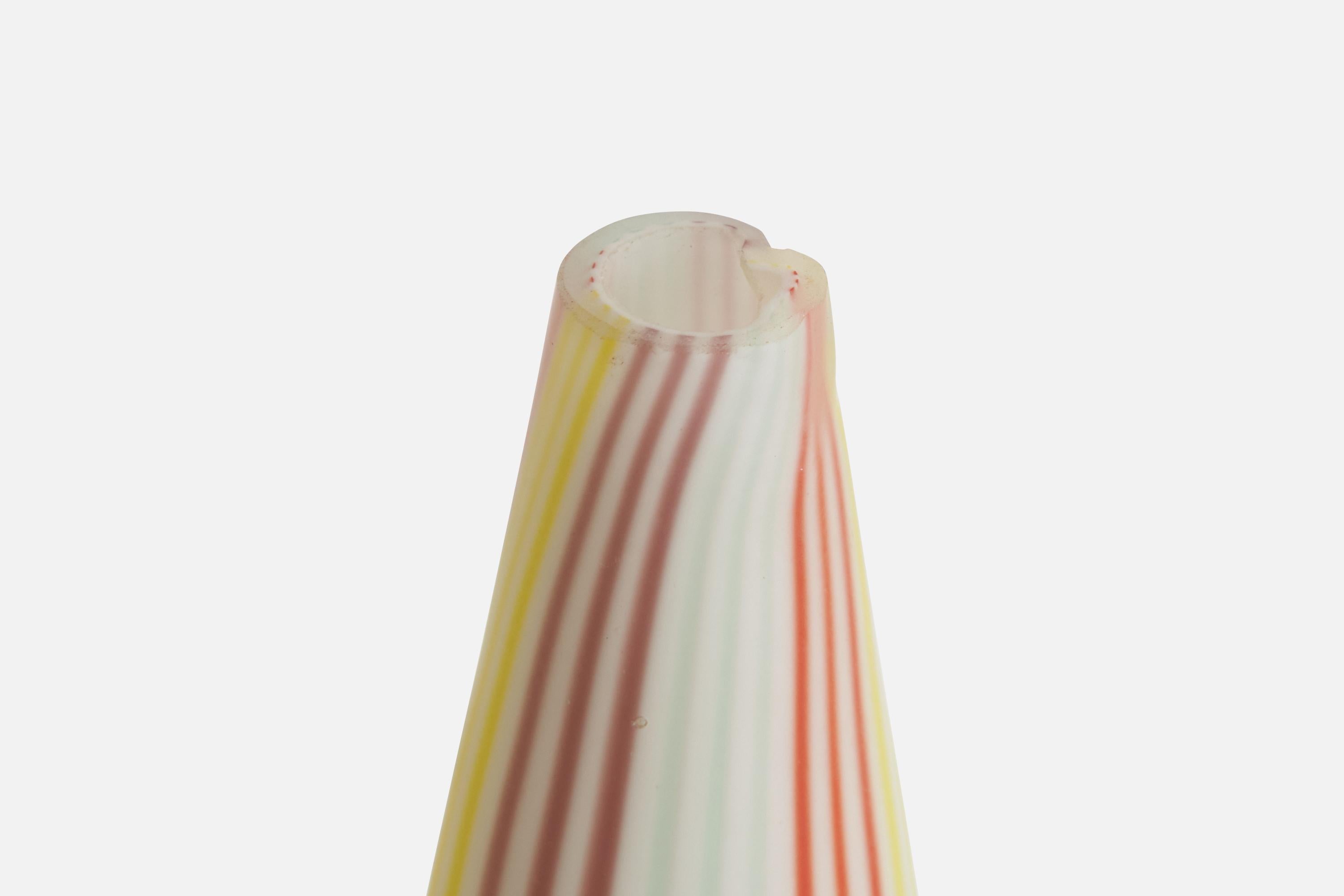 Milieu du XXe siècle Lustre de designer italien, laiton, verre, Italie, années 1940 en vente