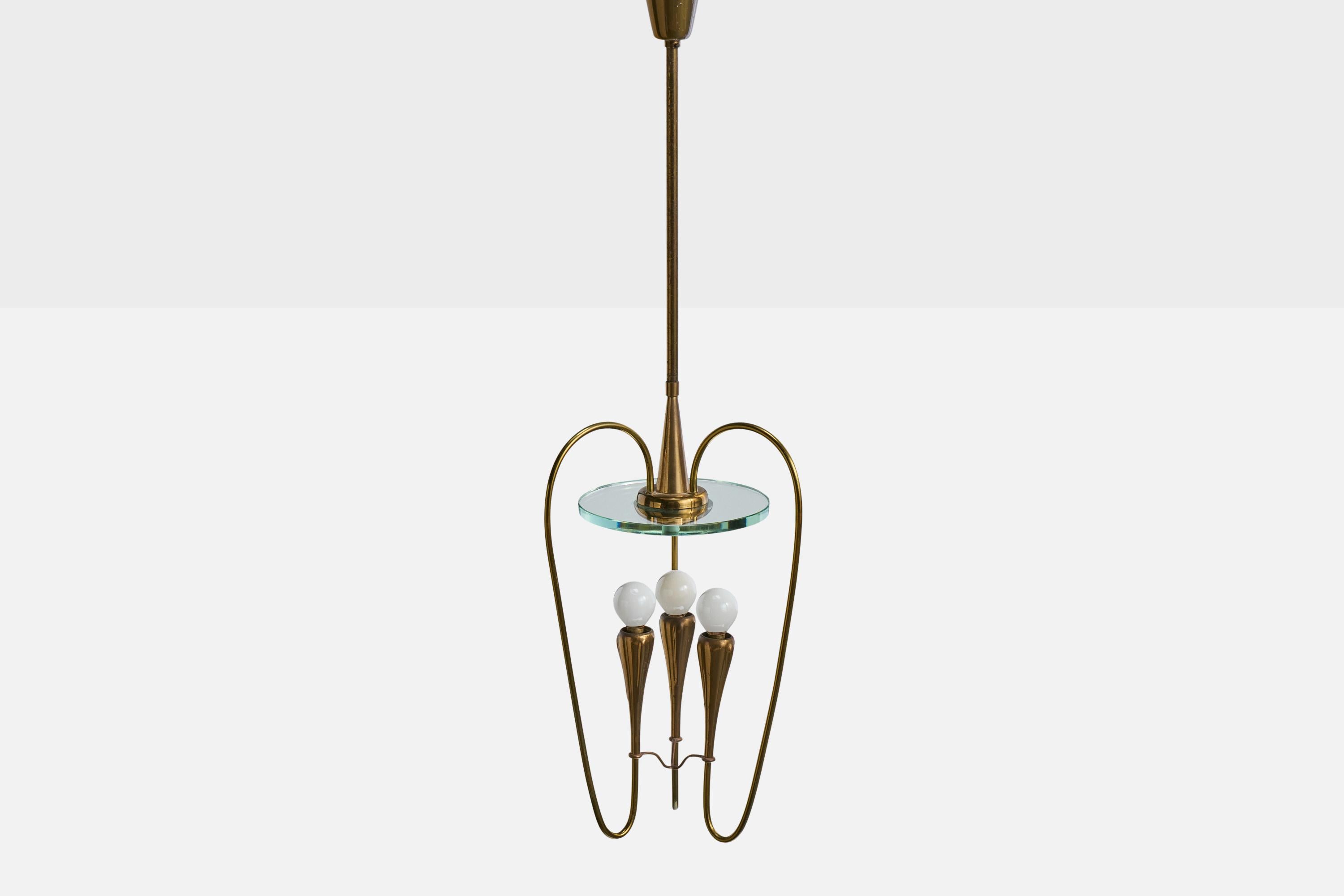 Lustre de designer italien, laiton, verre, Italie, années 1940 Bon état - En vente à High Point, NC