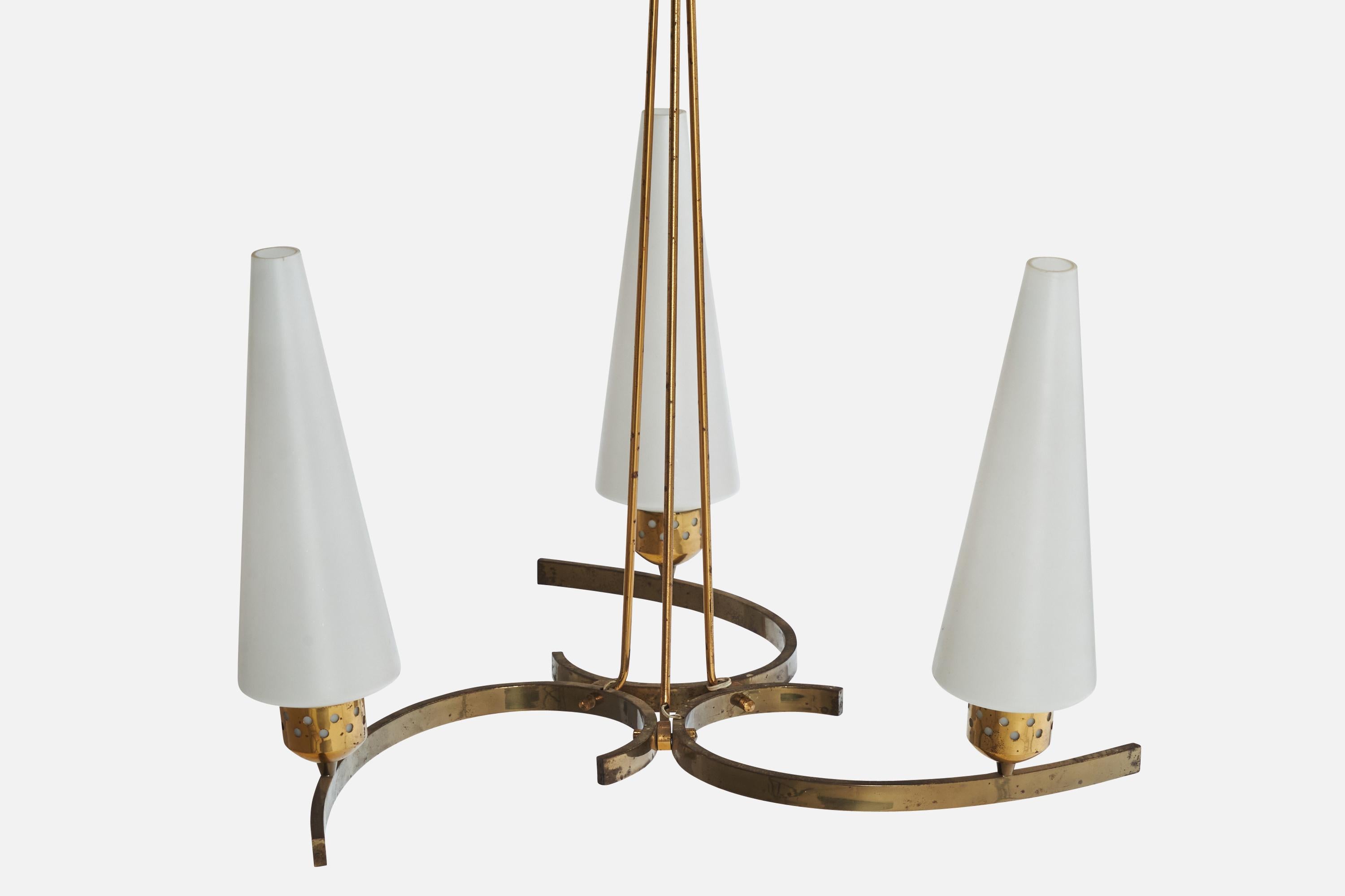 Italienischer Designer, Kronleuchter, Messing, Glas, Italien, 1950er Jahre (Mitte des 20. Jahrhunderts) im Angebot