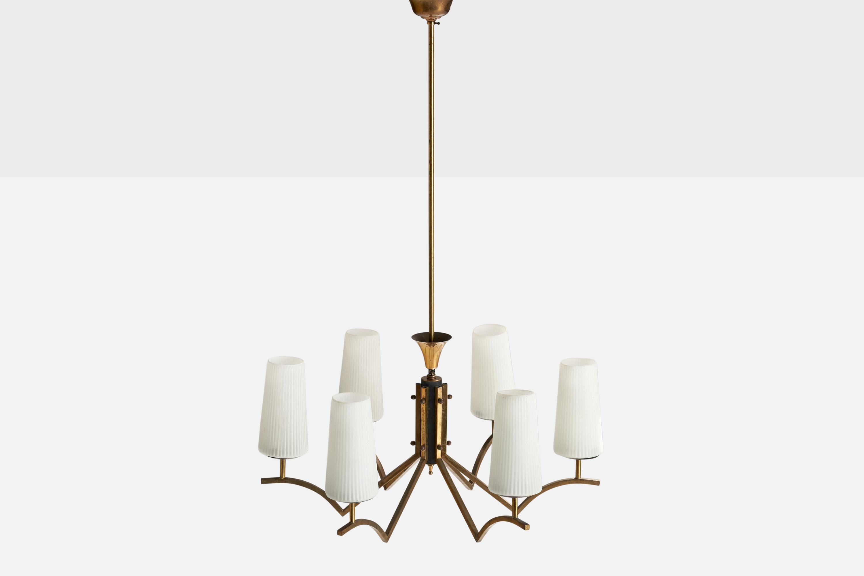 Italian Designer, Chandelier, Brass, Glass, Metal, Italy, 1950s In Good Condition For Sale In High Point, NC