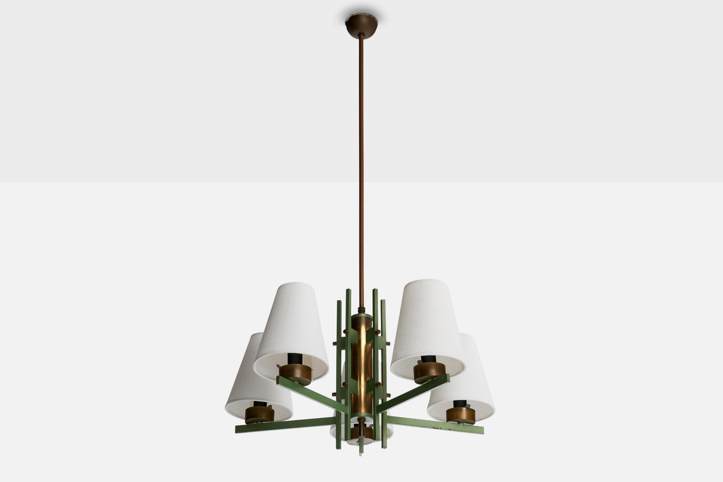 A brass, green painted metal and white fabric chandelier designed and produced in Italy, c. 1950s.

Overall Dimensions (inches): 38.75” H x 19.5 ” Diameter

Dimensions of Canopy: 1.25  ” H x 3” W x 3” D

Stem length: 26.75” H

Bulb Specifications:
