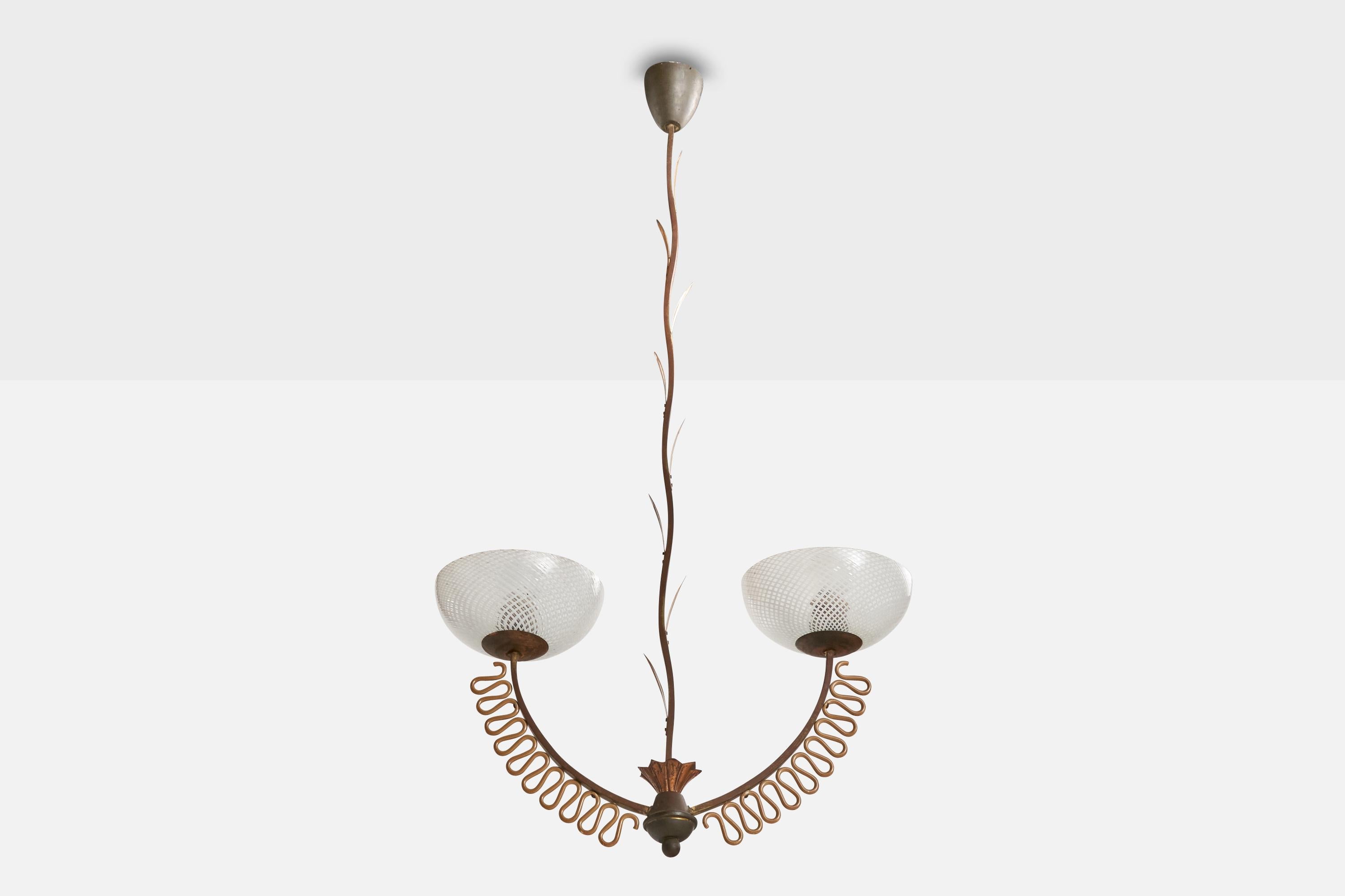 A brass, lacquered metal and Reticello glass chandelier designed and produced in Italy, c. 1930s.

Overall Dimensions (inches): 37.25” H x 17” W x 6.75“ D

Dimensions of Canopy:  3” H x 3” W x 3” D

Stem length: 32” H

Bulb Specifications: