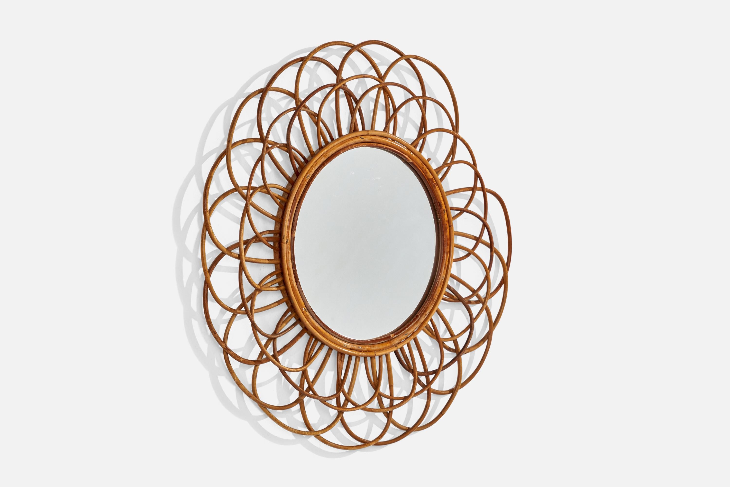 Mid-Century Modern Designer italien, miroir mural circulaire, rotin, verre miroir, Italie, vers les années 1950 en vente