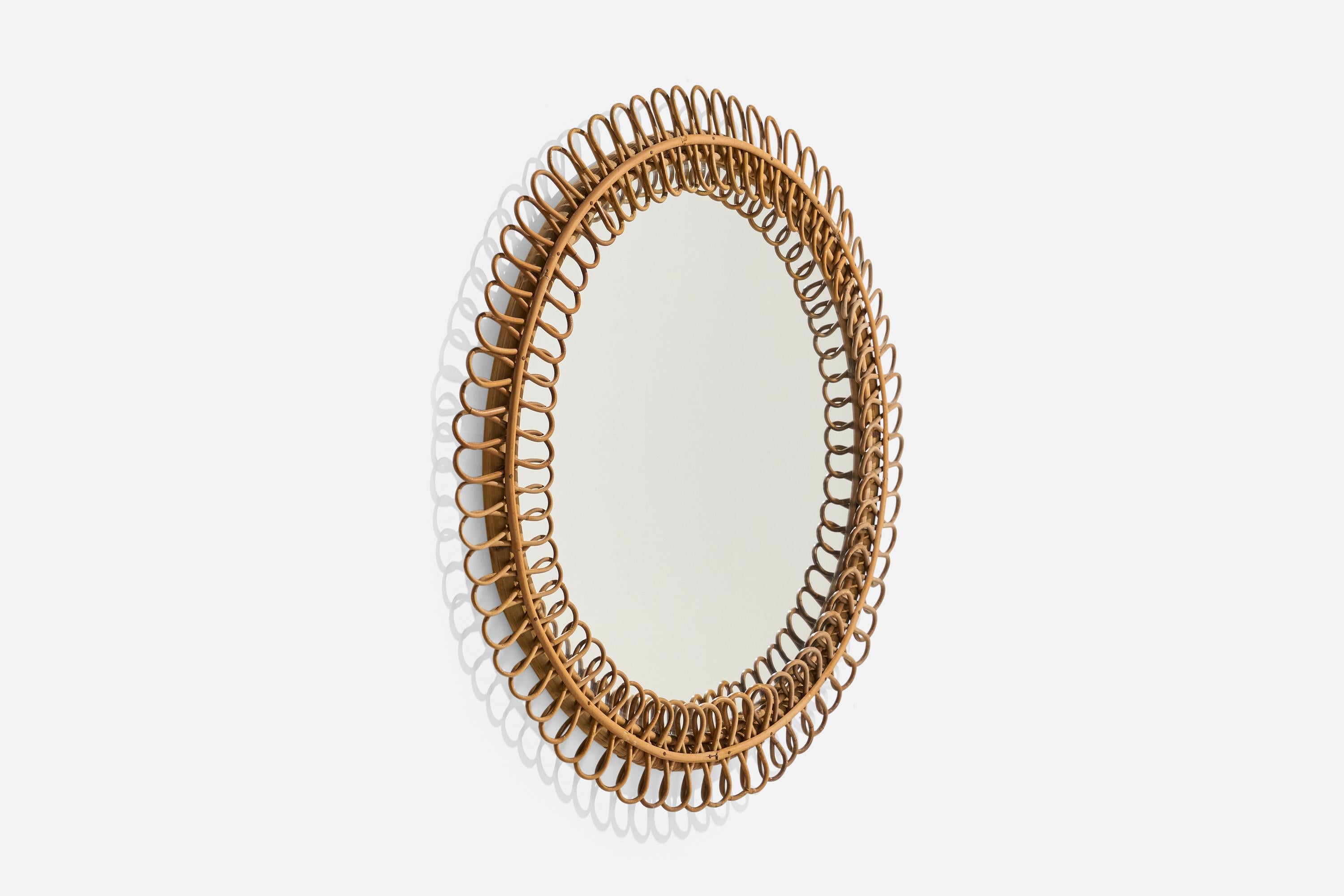 Diseñador italiano, Espejo de pared circular, ratán, cristal de espejo, Italia, c. 1950 Moderno de mediados de siglo en venta