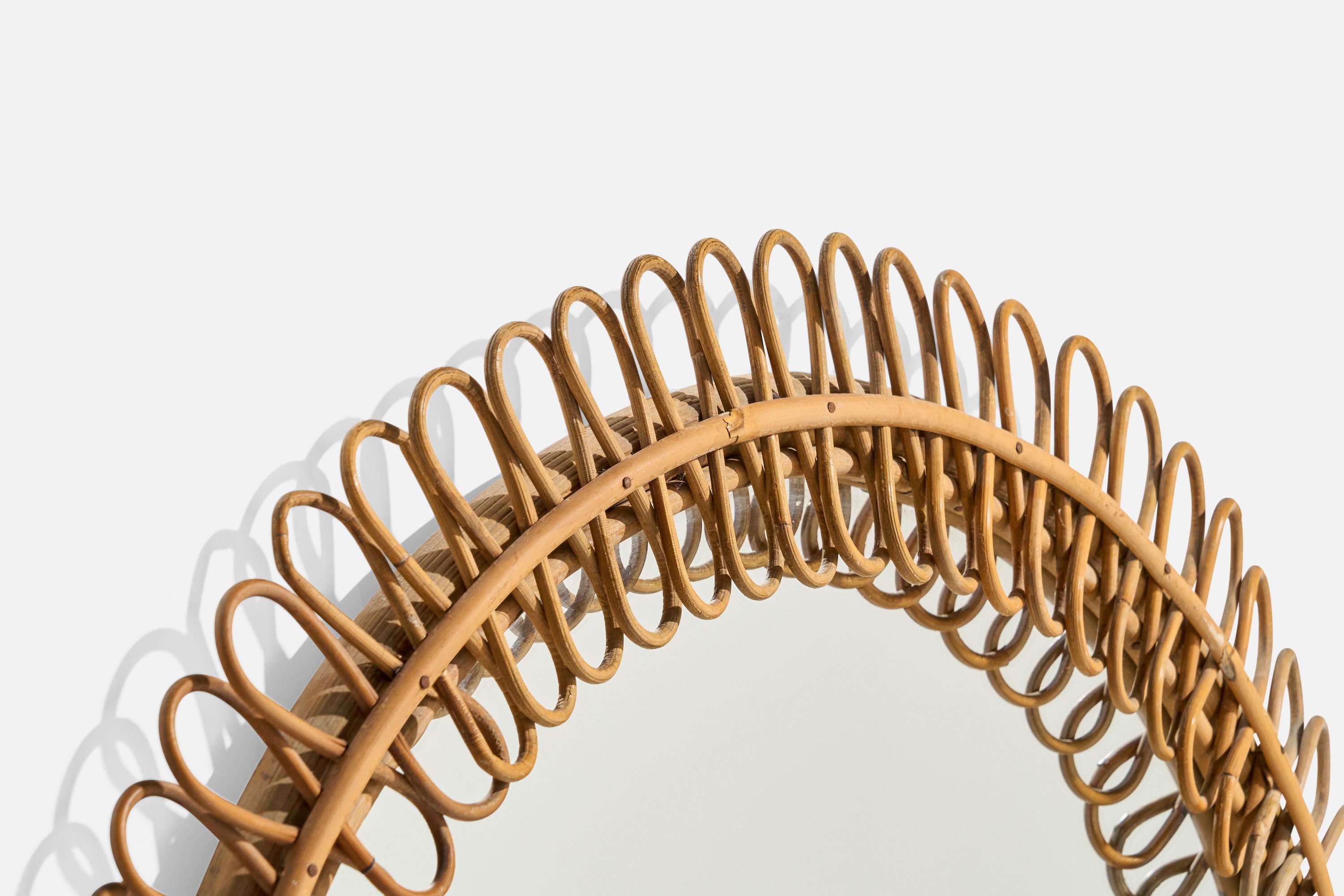 Diseñador italiano, Espejo de pared circular, ratán, cristal de espejo, Italia, c. 1950 Italiano en venta