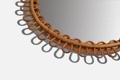 Specchio da parete circolare di design italiano, rattan, vetro a specchio, Italia, anni '50 circa