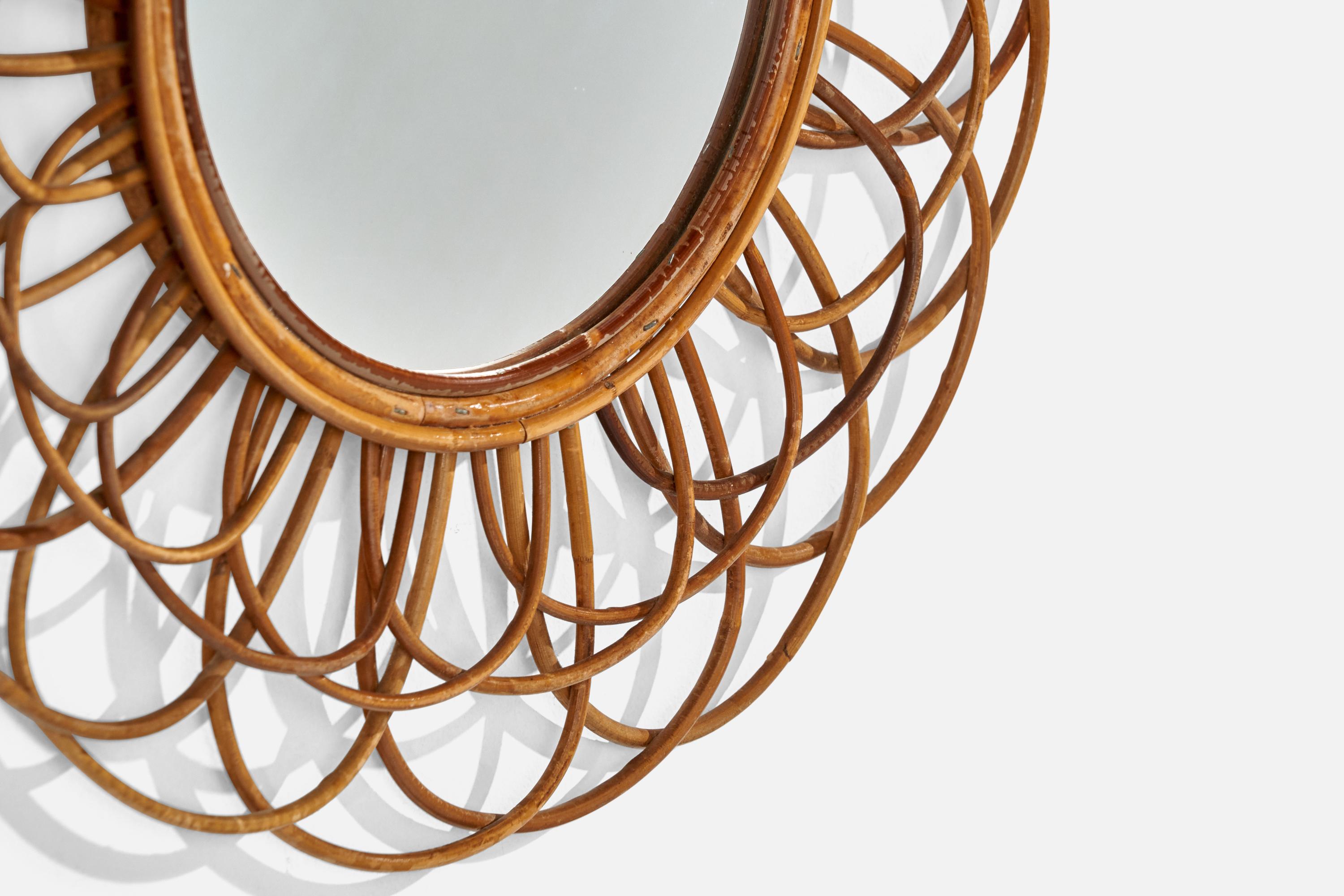 Designer italien, miroir mural circulaire, rotin, verre miroir, Italie, vers les années 1950 en vente 2