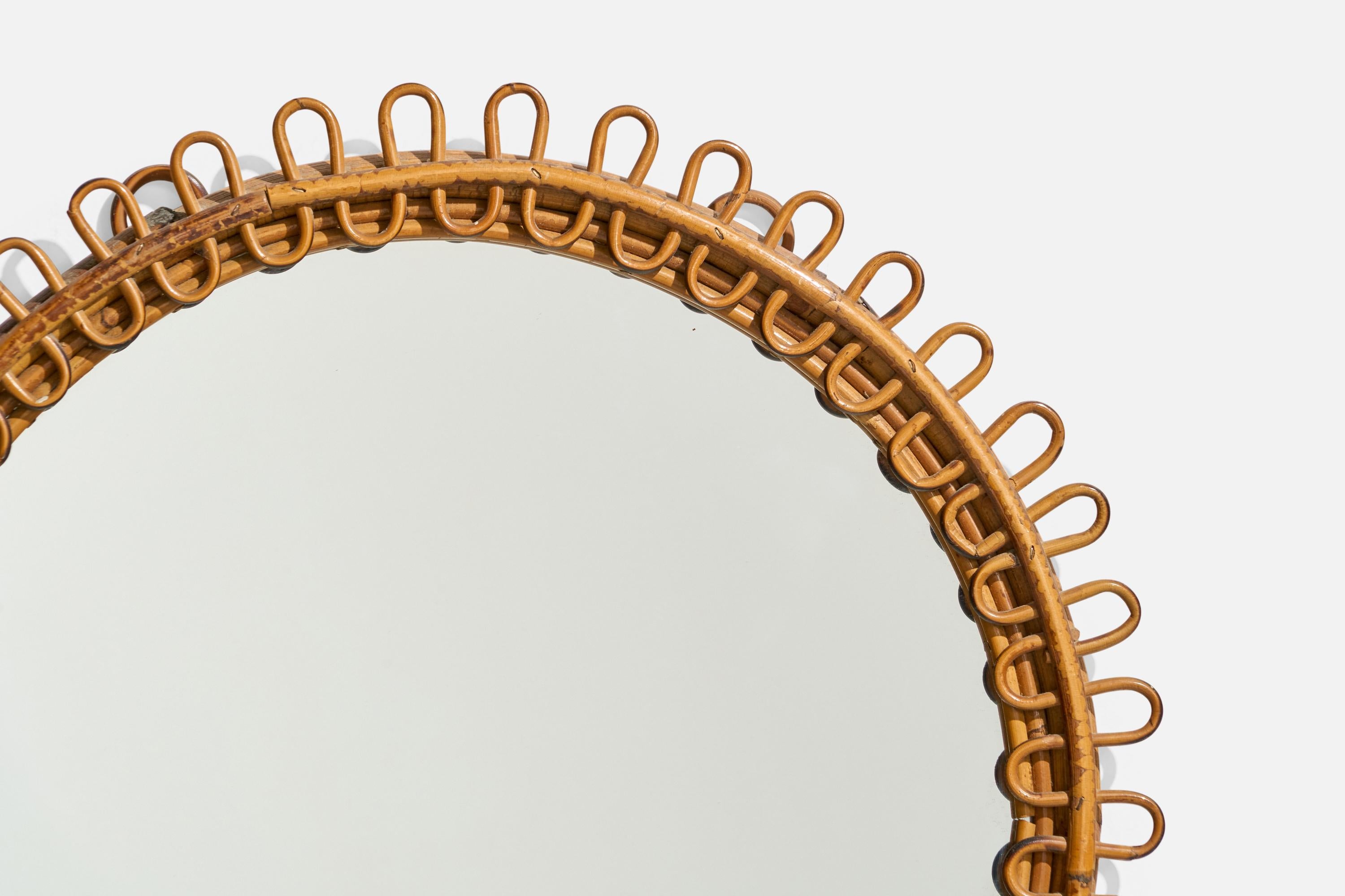 Diseñador italiano, Espejo de pared circular, ratán, cristal de espejo, Italia, S. 1950 mediados del siglo XX en venta