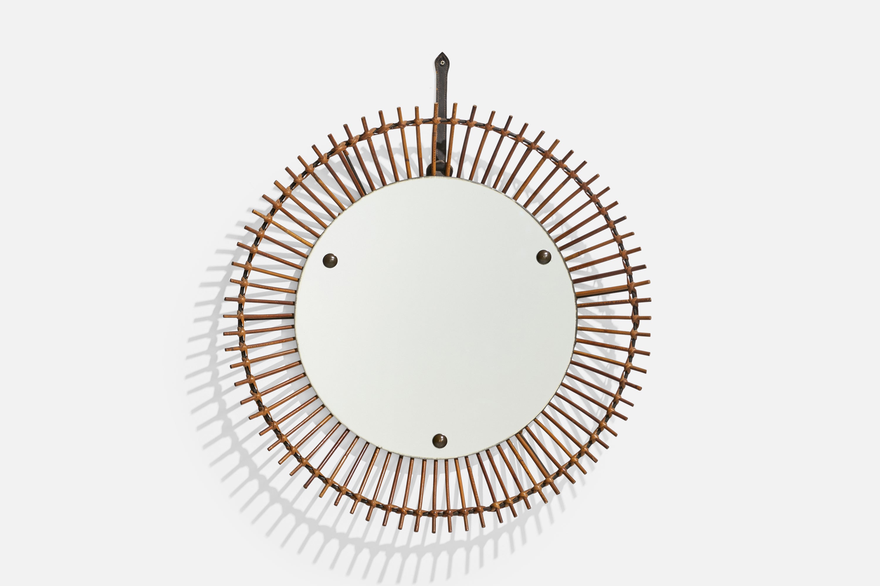 Diseñador italiano, Espejo de pared circular, ratán, cristal de espejo, Italia, S. 1950