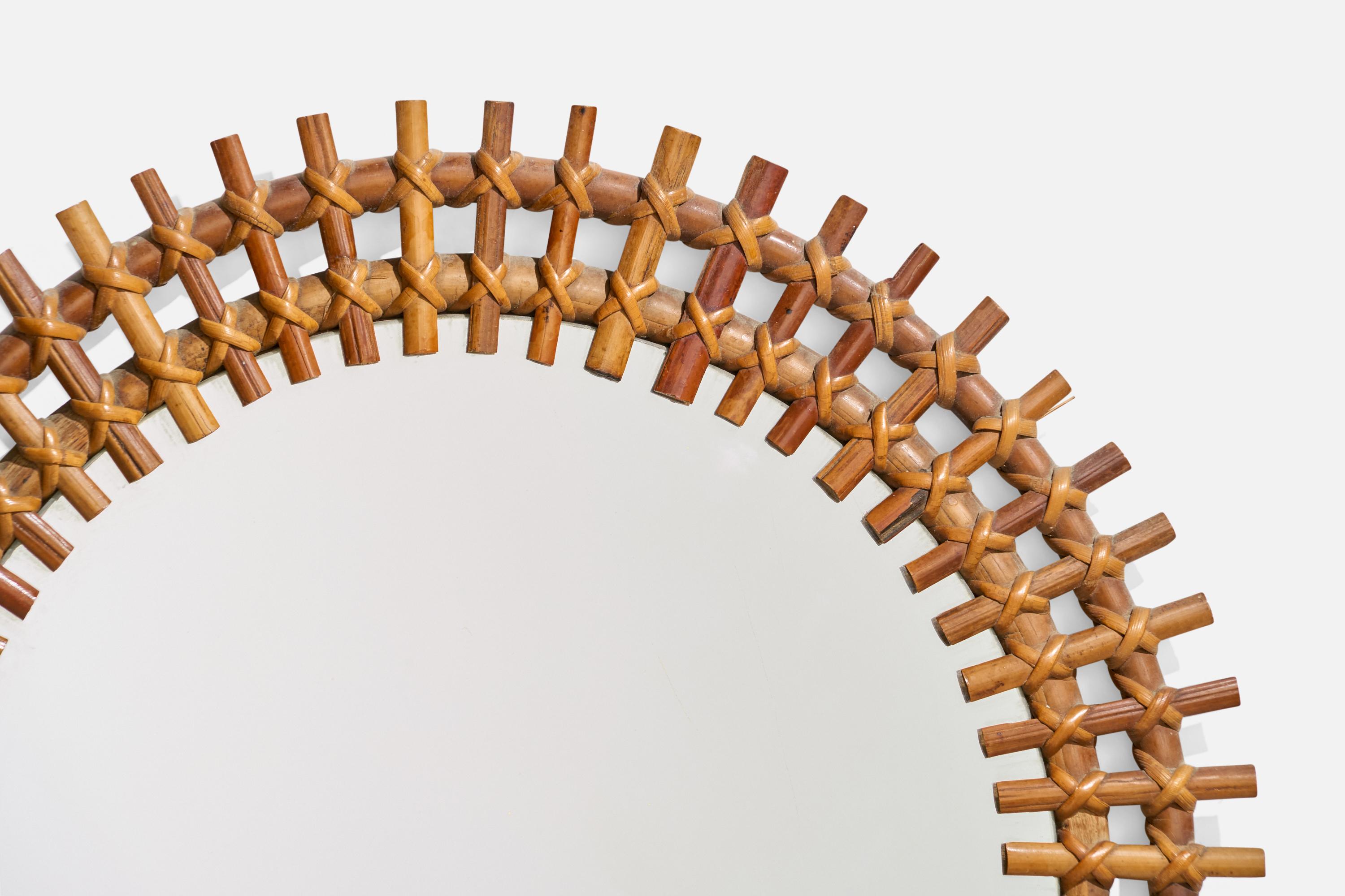 Diseñador italiano, Espejo de pared circular, Ratán, Espejo, Italia, S. 1950 mediados del siglo XX en venta
