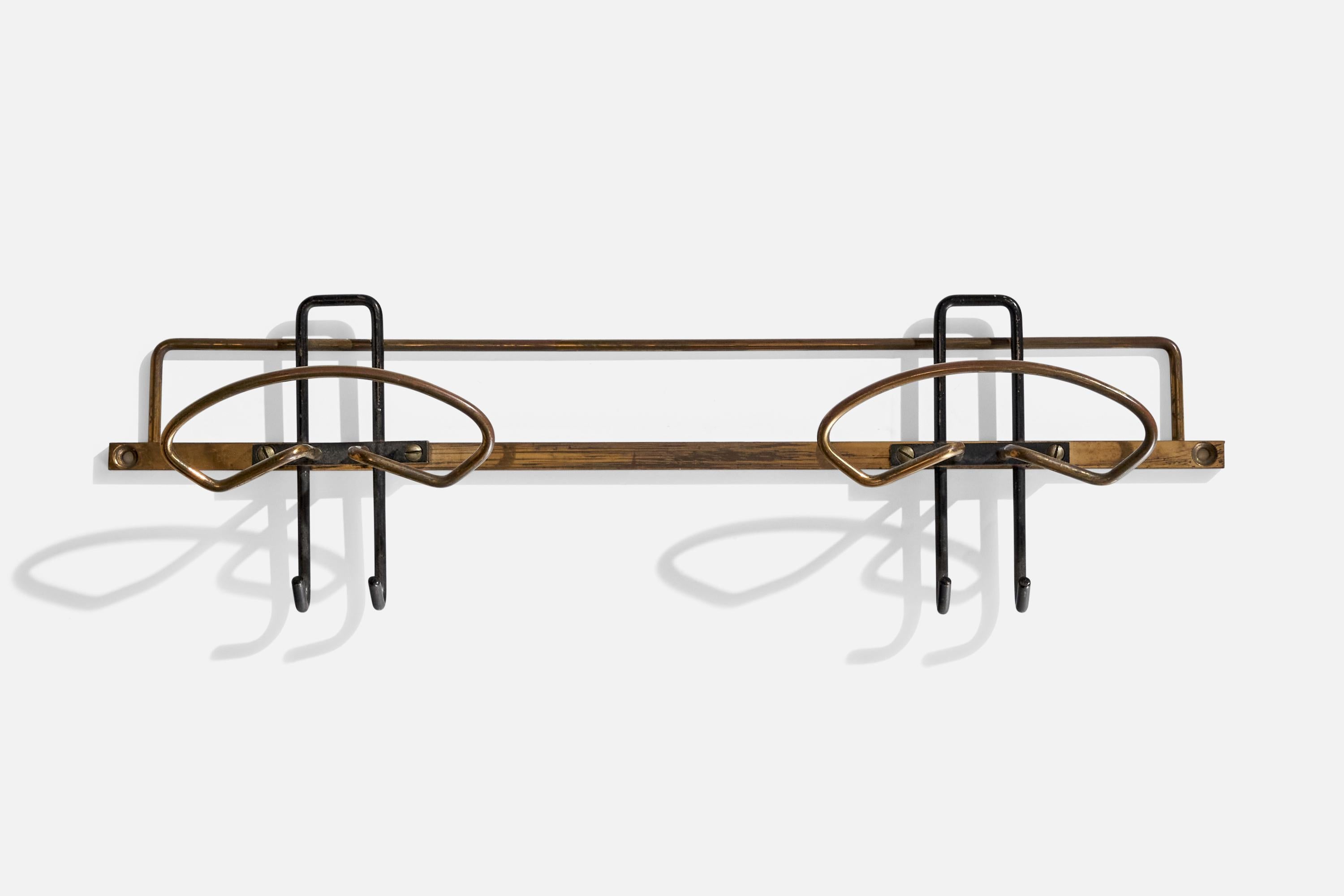 Italian Designer, Coat Hanger, Metal, Brass, Italy, 1950s In Good Condition For Sale In High Point, NC