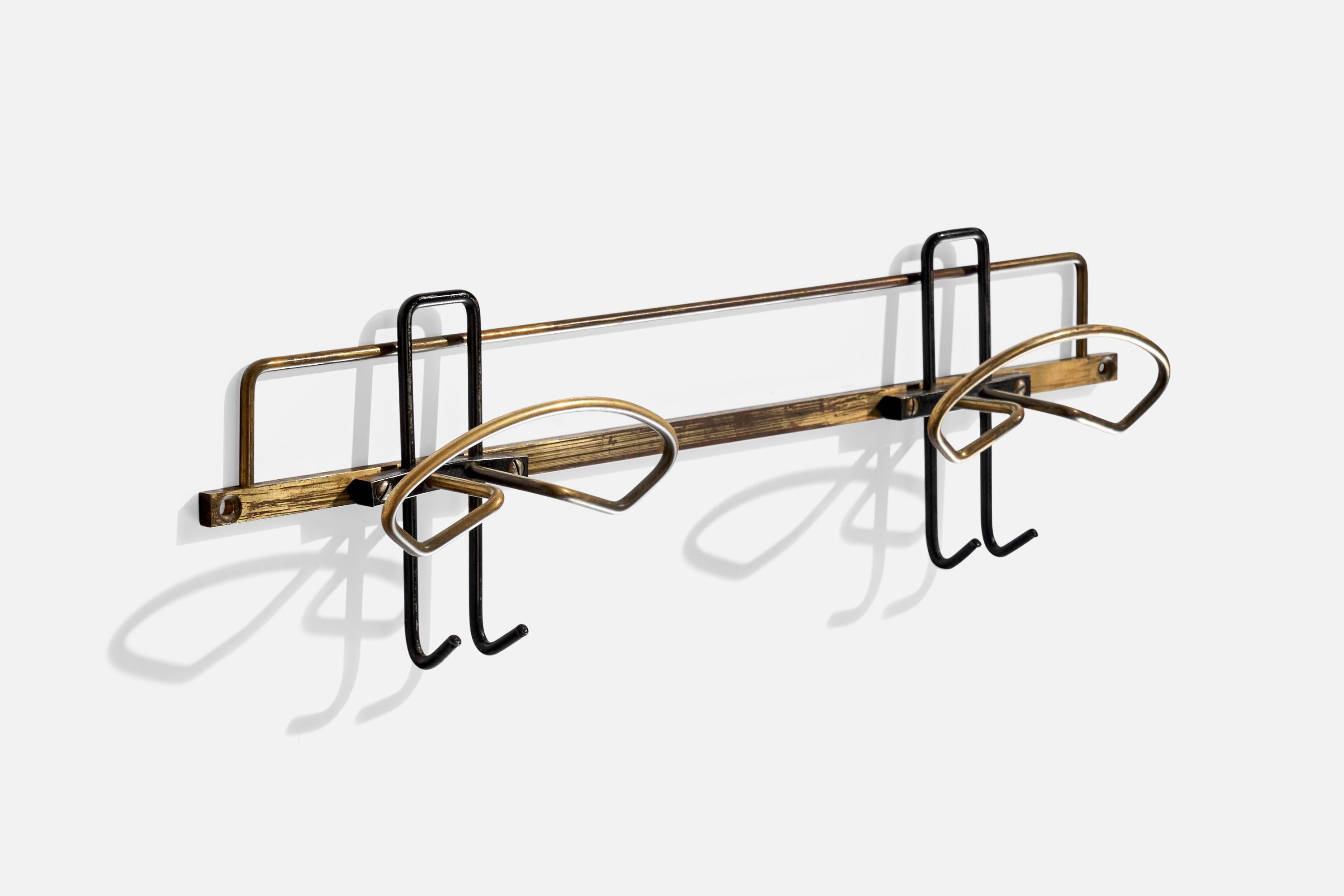 Diseñador italiano, Percha, Metal, Latón, Italia, Años 50 en Bueno estado para la venta en High Point, NC