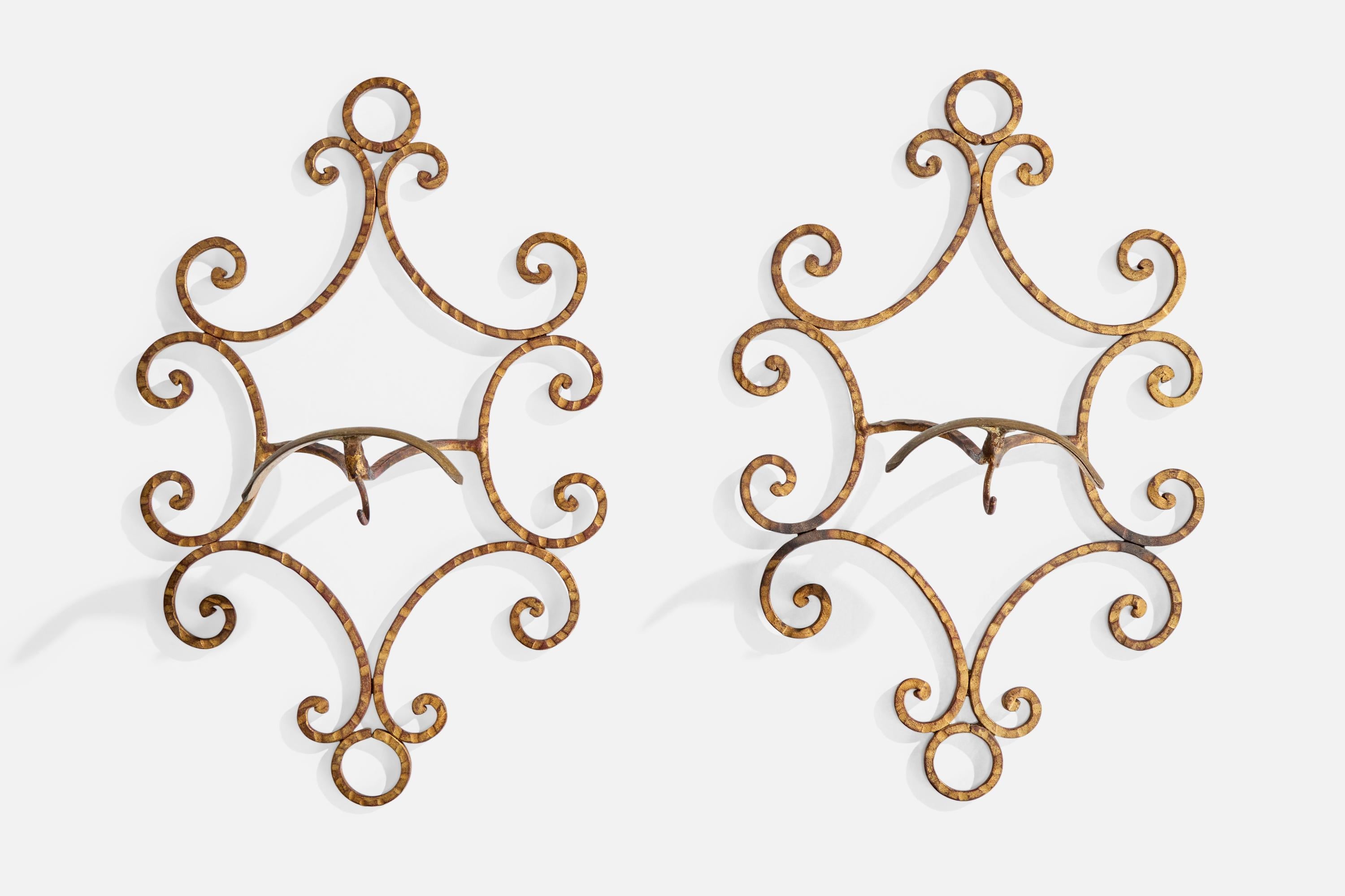 Italian Designer, Coat Hangers, Brass, Italy, 1930s In Good Condition For Sale In High Point, NC