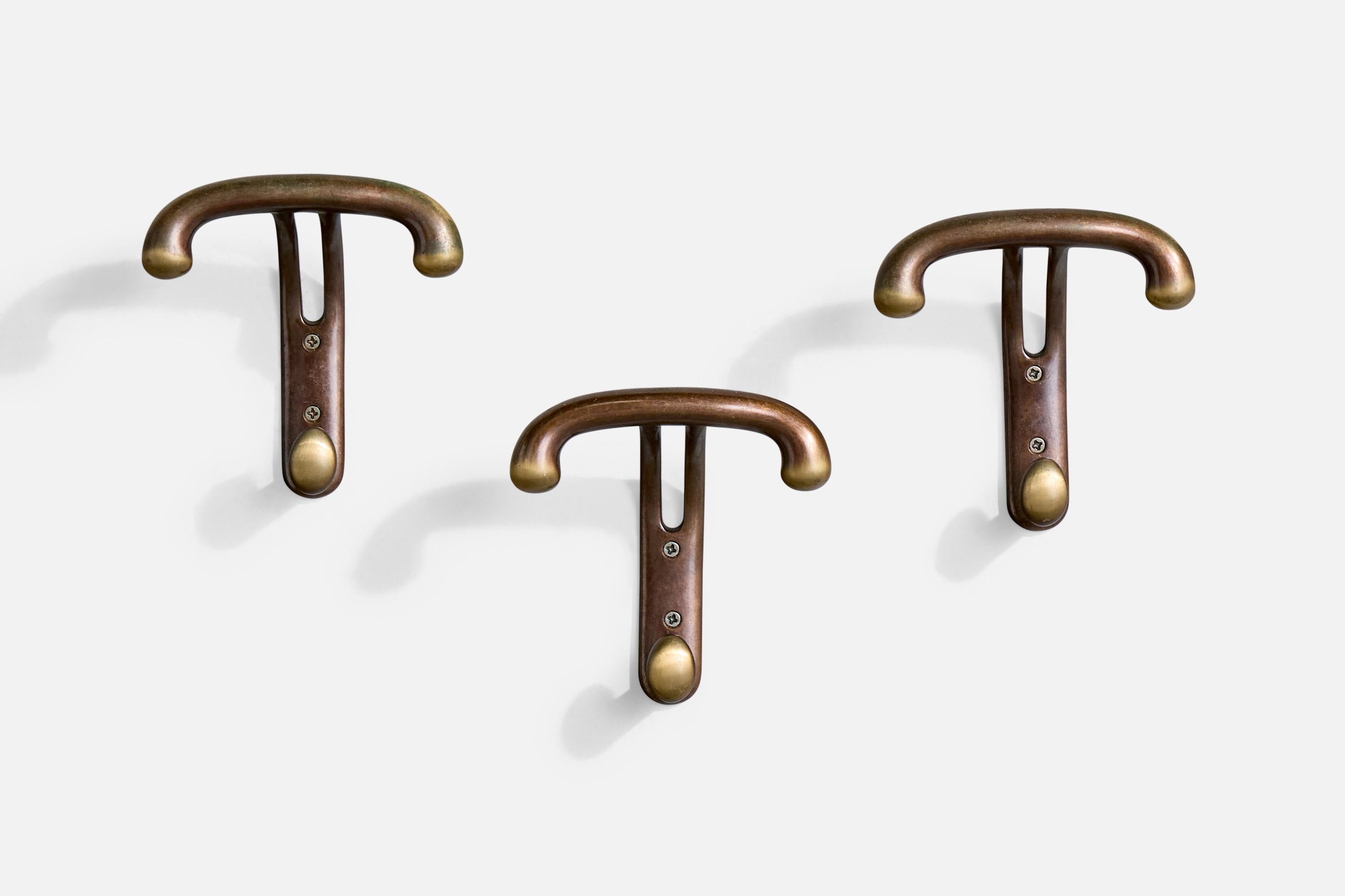 Diseñador italiano, perchas, latón, Italia, años 1950 Moderno de mediados de siglo en venta