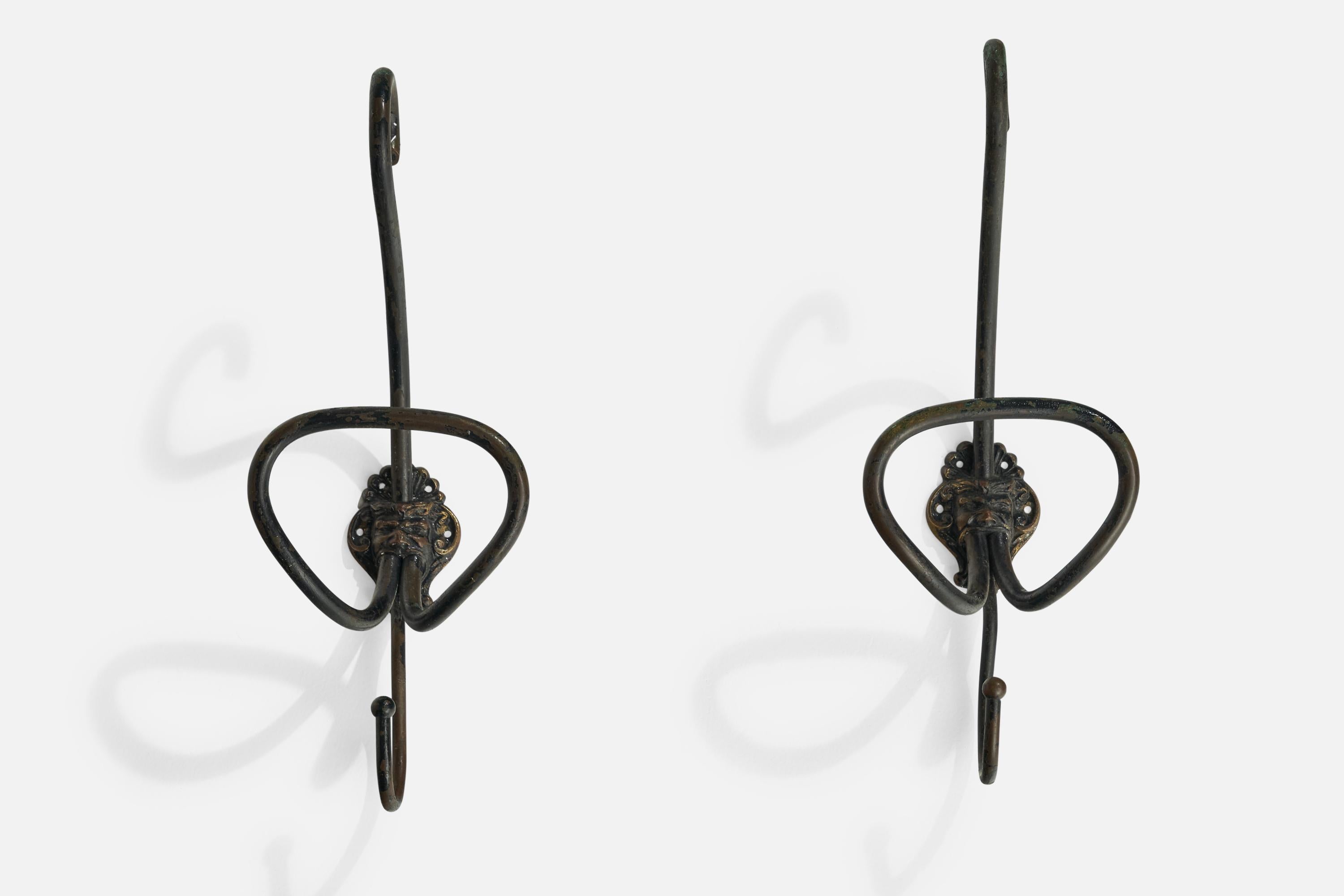 Italian Designer, Coat Hangers, Iron, Italy, 1930s In Good Condition For Sale In High Point, NC