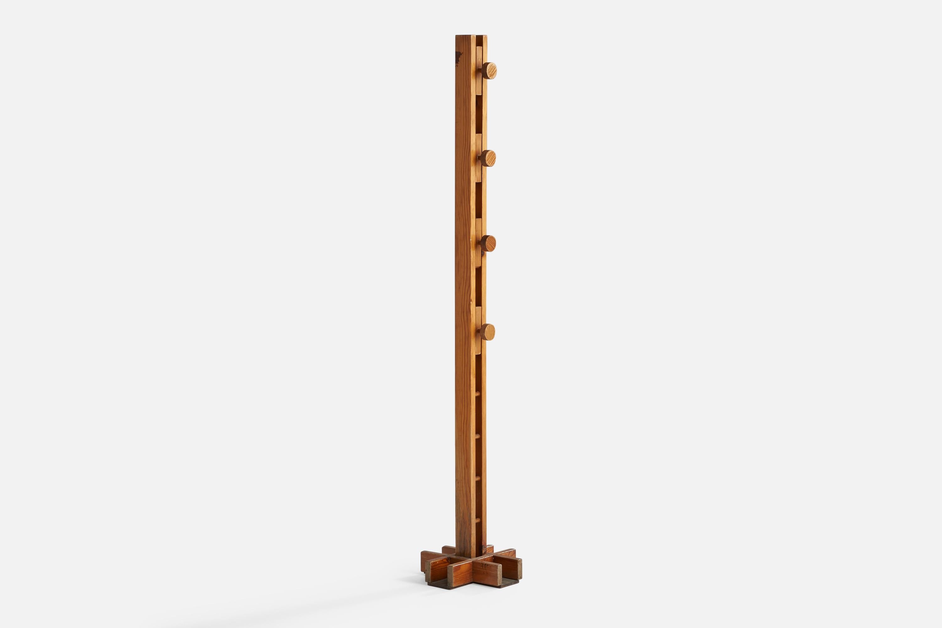 An adjustable pine and painted iron coat stand designed and produced in Italy, c. 1960s.