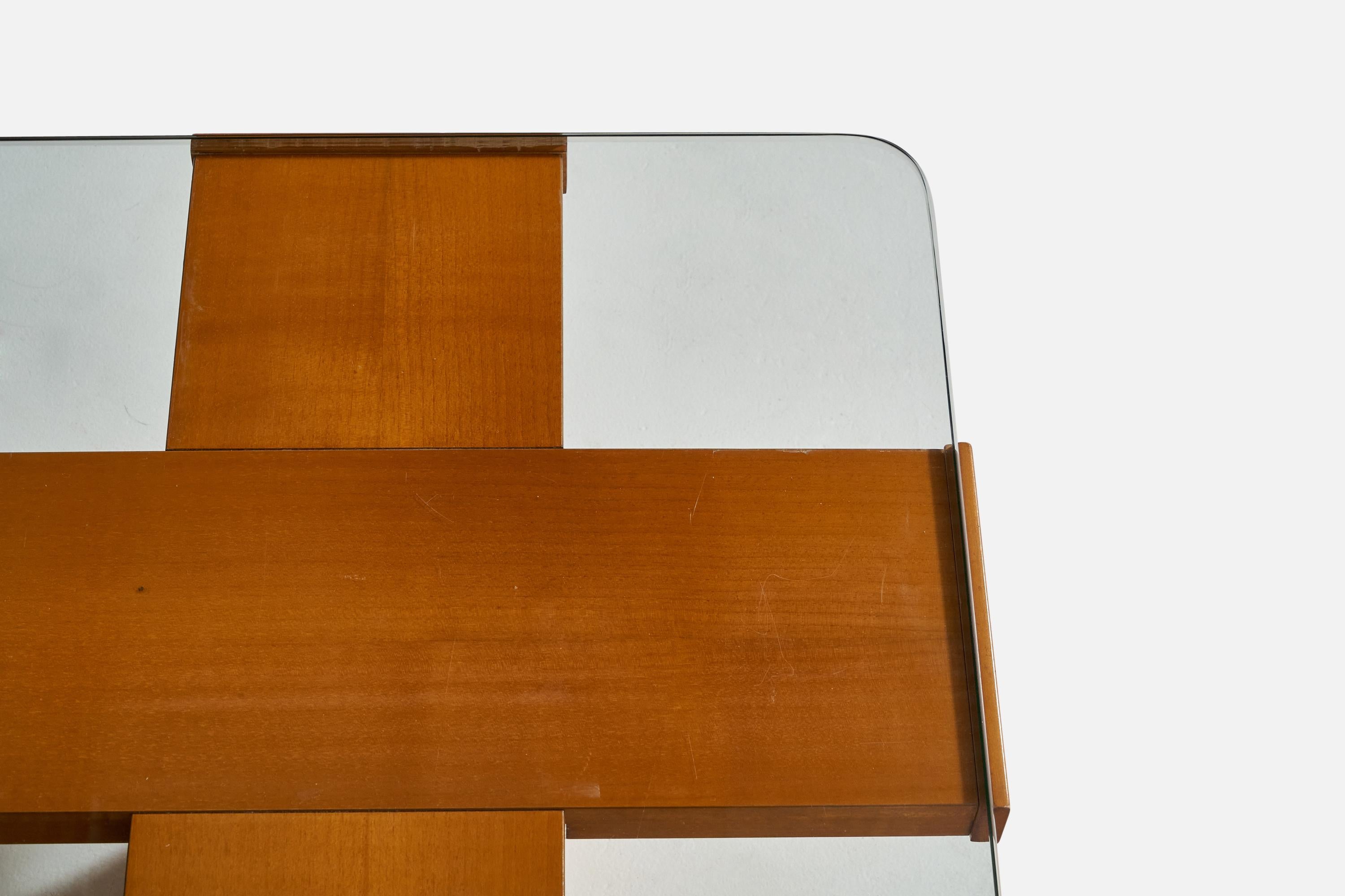 Italian Designer, Coffee Table, Walnut, Glass, Italy, 1950s In Good Condition For Sale In High Point, NC
