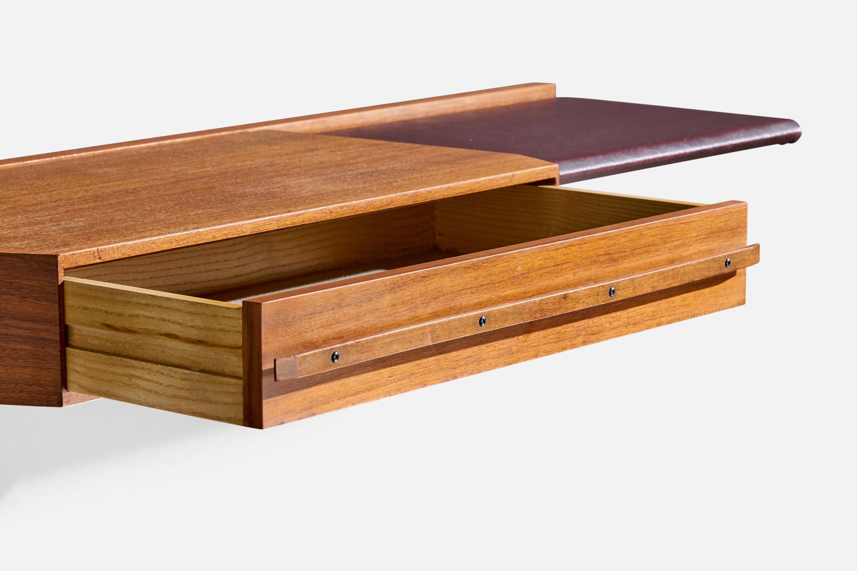 Diseñador italiano, Mesa consola, Nogal, Vinilo, Italia, Años 50 mediados del siglo XX en venta