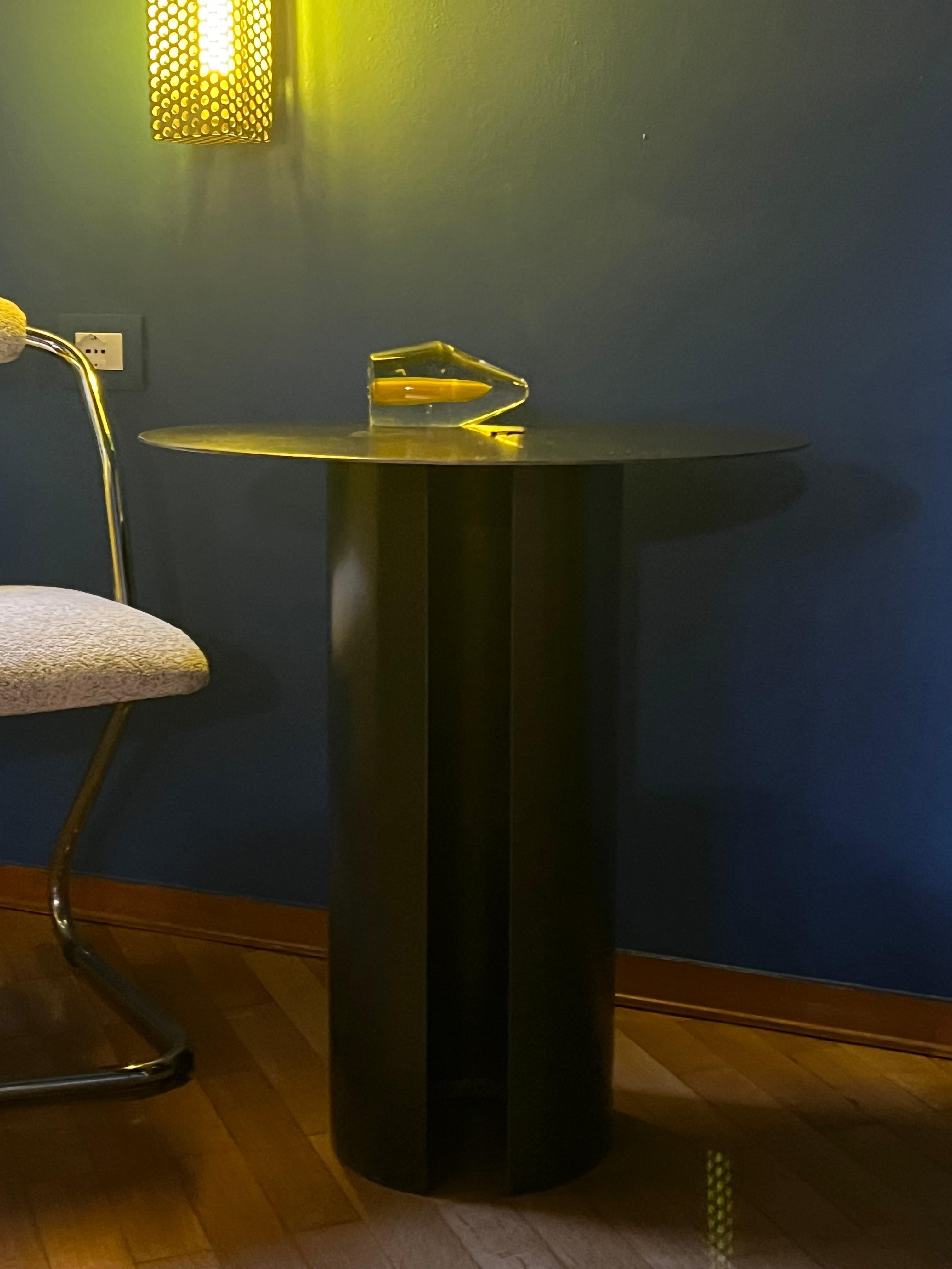 Table de salle à manger contemporaine du 21e siècle en métal brûlé de designer italien en vente 3