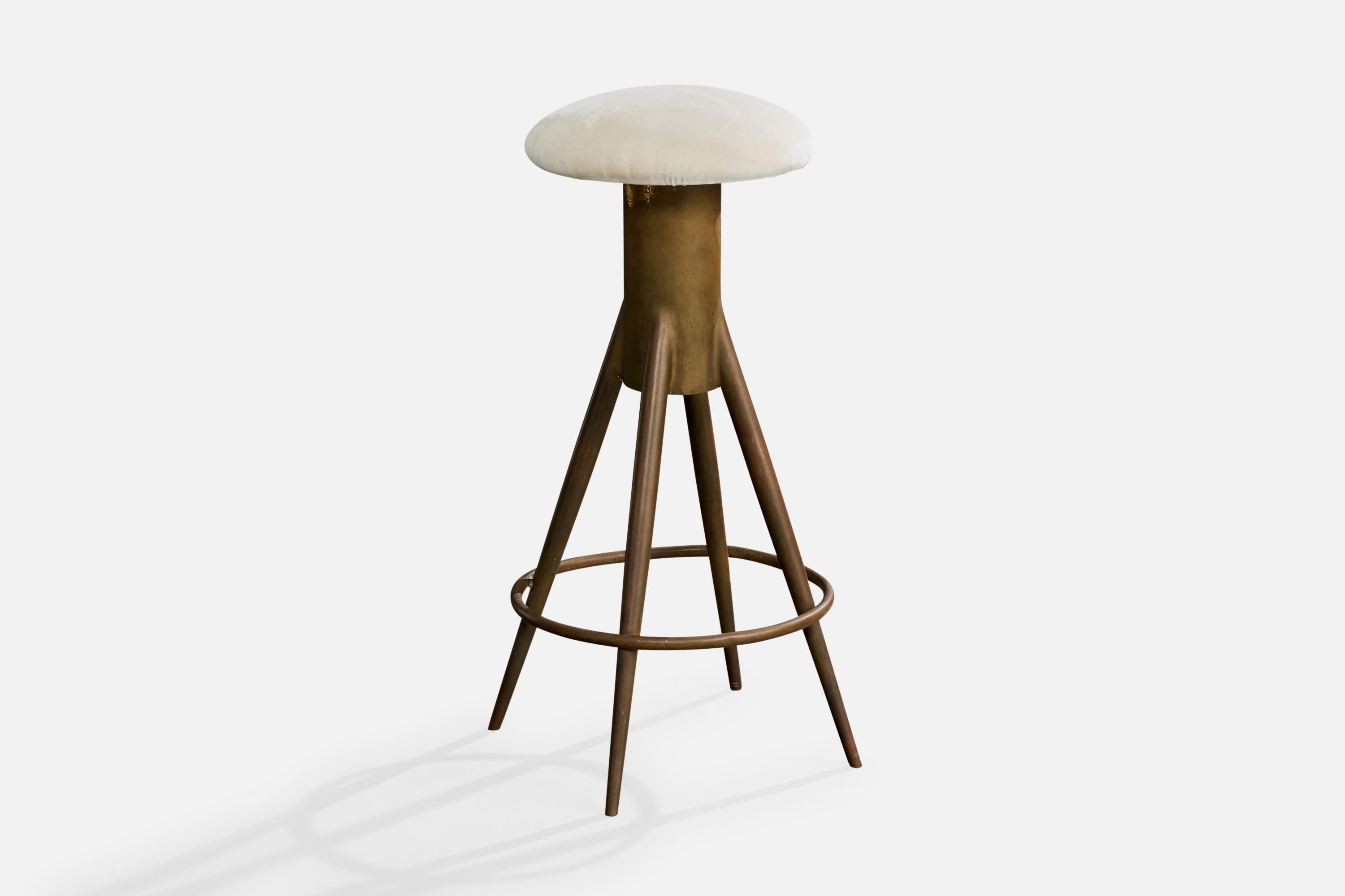 Italienischer Designer, Thekenhocker, Messing, Stoff, Italien, 1950er Jahre im Zustand „Relativ gut“ im Angebot in High Point, NC