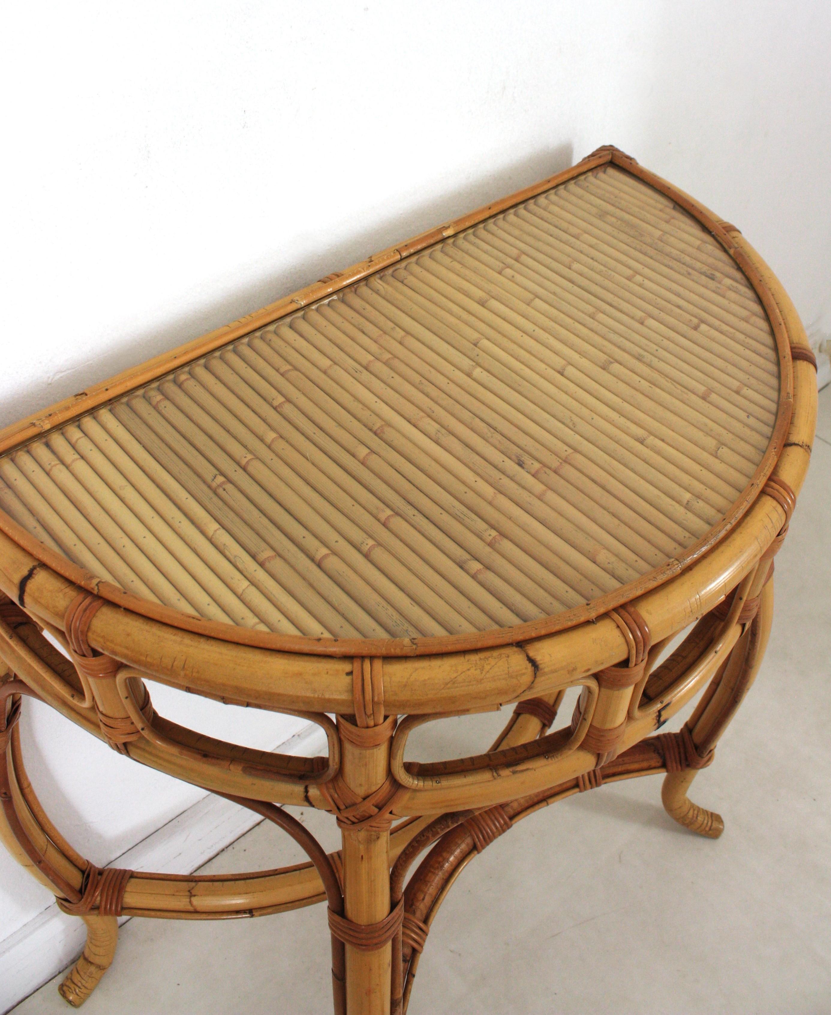 Italienische Designerin Demilune-Konsole aus Bambus und Rattan, 1960er-Jahre im Angebot 4