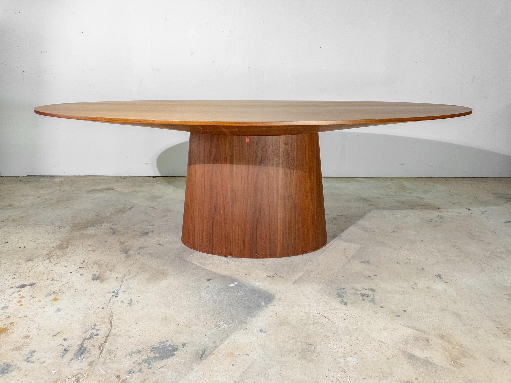 Placage Table de salle à manger moderne 1013 par Angel Cerda en vente