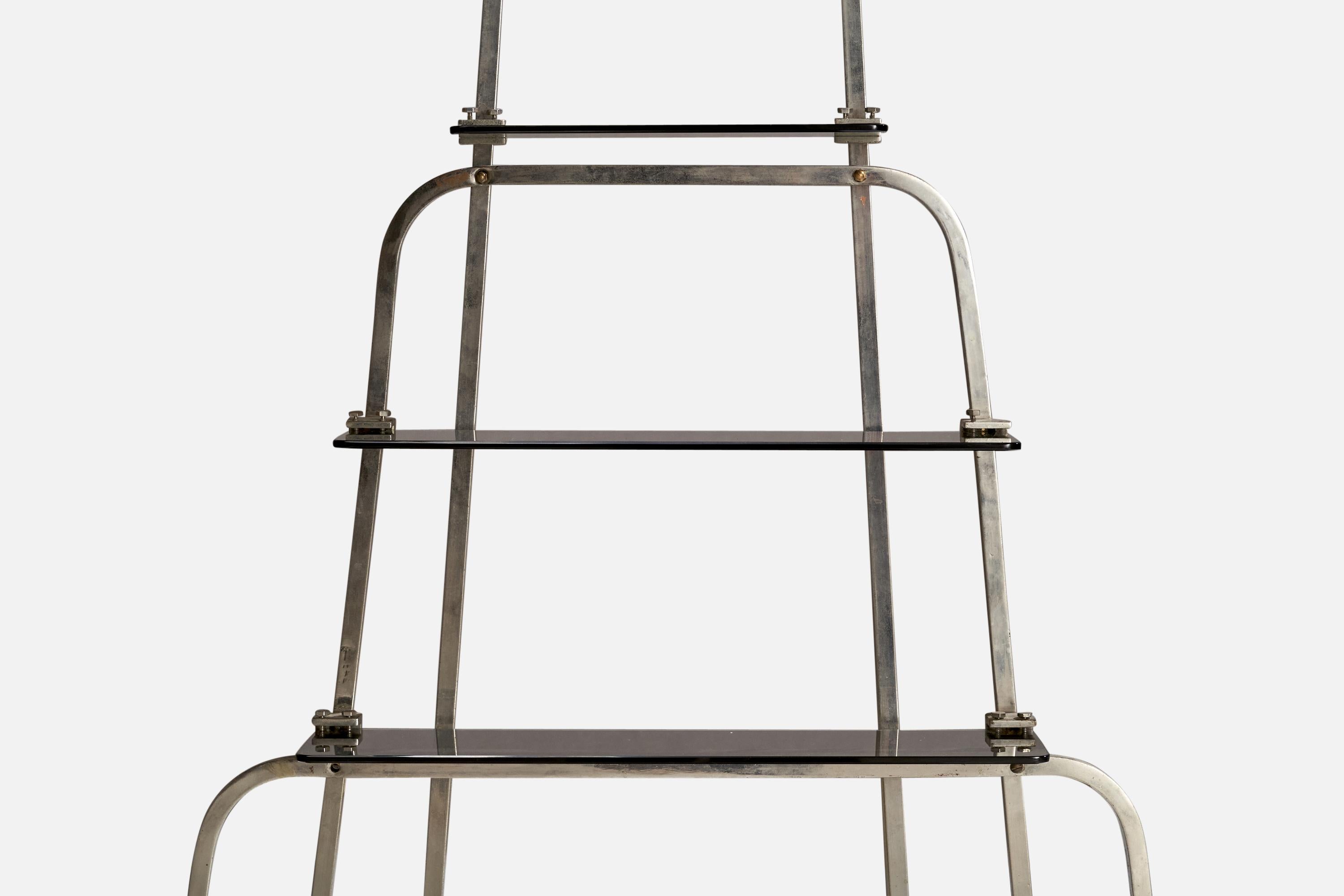 Designer italiano, Etagere, metallo cromato, vetro, Italia, anni '40 in vendita 6