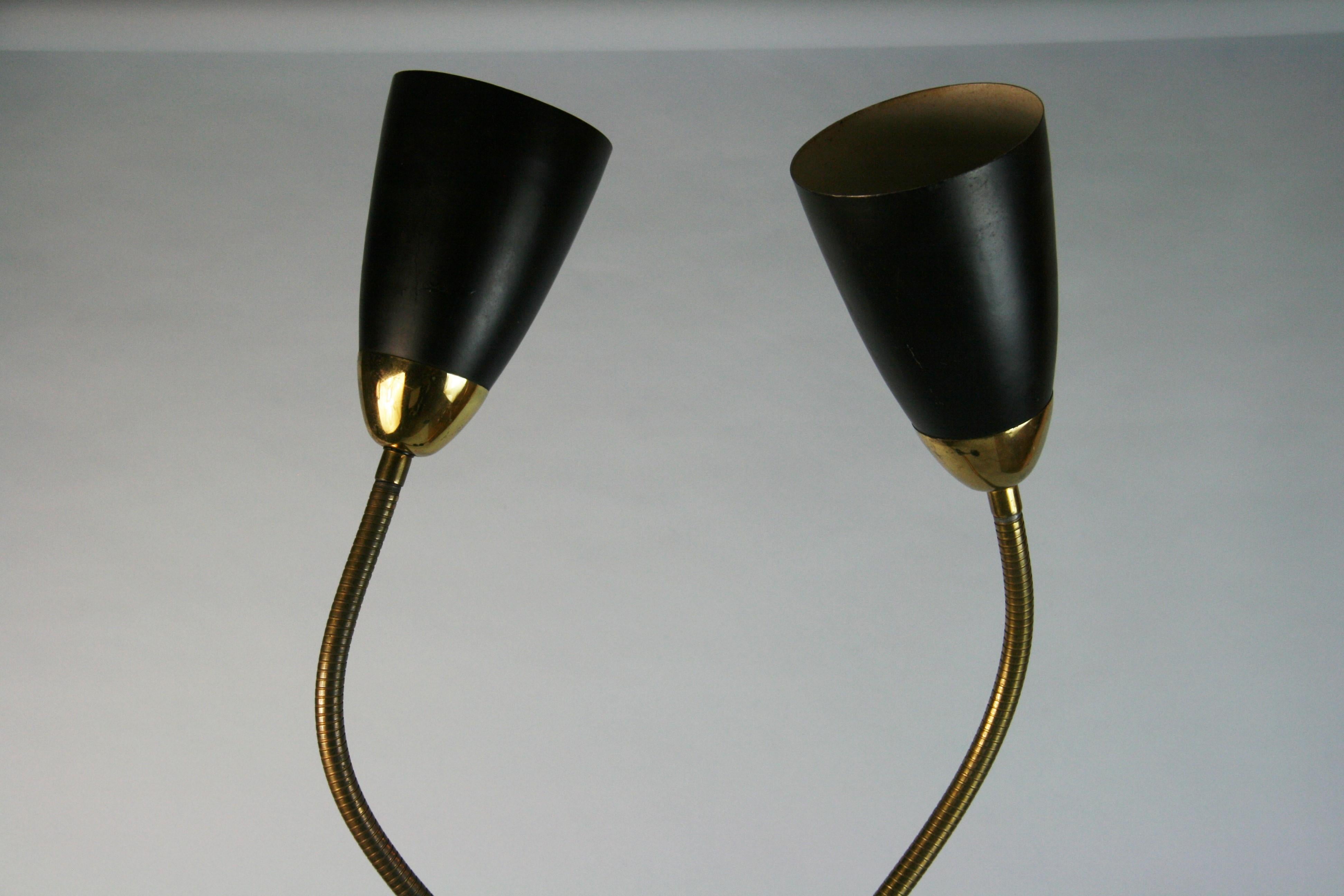 Italian Designer Flexible Arm Brass and Metal Floor Lamp 1950's For Sale 4