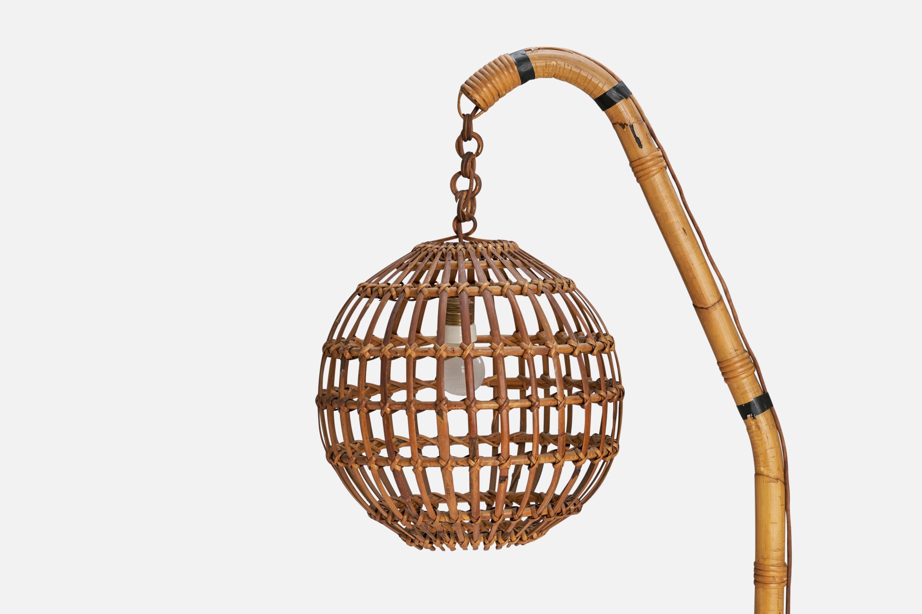 Italian Designer, Floor Lamp, Bamboo, Rattan, Italy, 1960s In Good Condition For Sale In High Point, NC