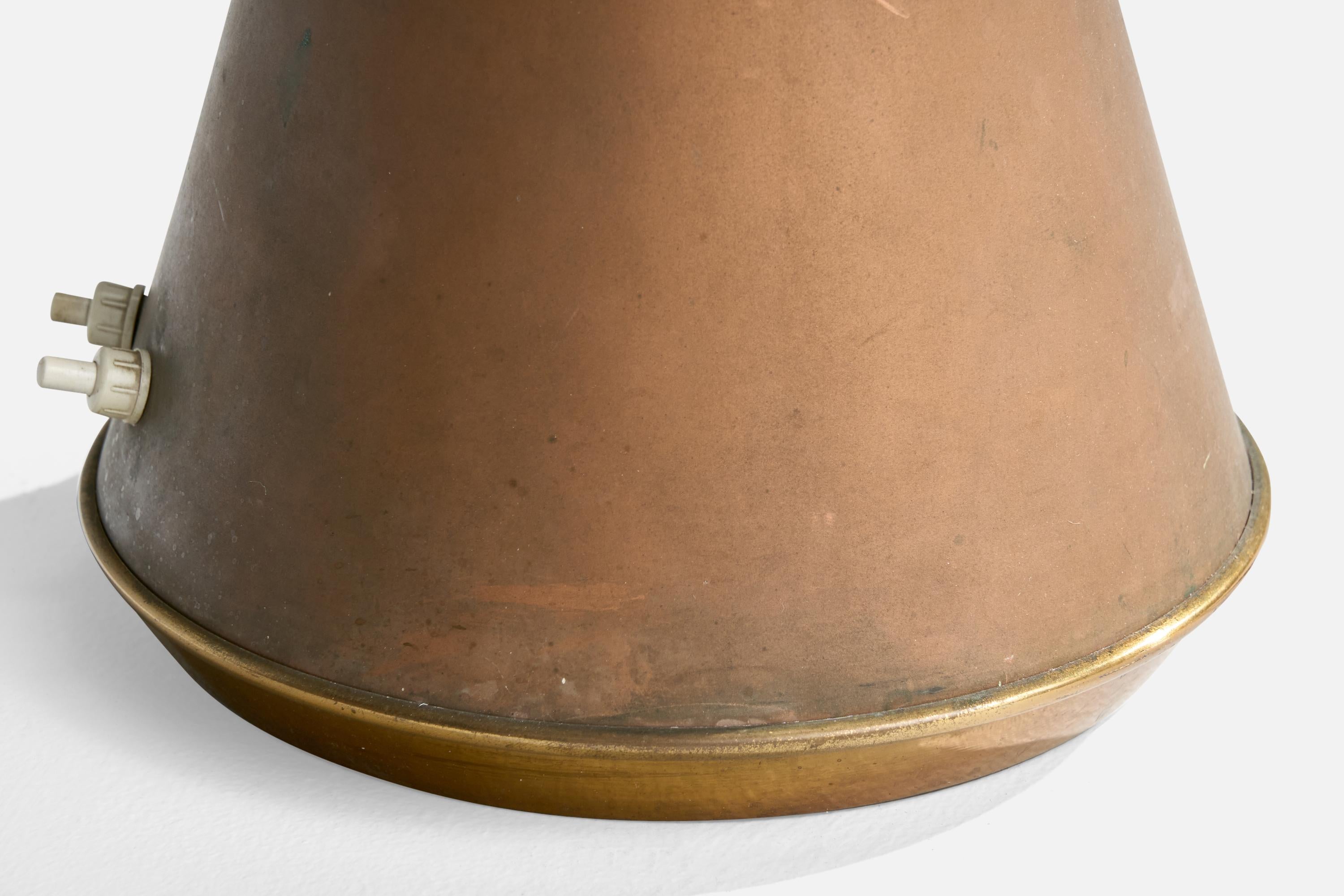 Italian Designer, Floor Lamp, Brass, Copper, Glass, Italy, 1950s For Sale 7