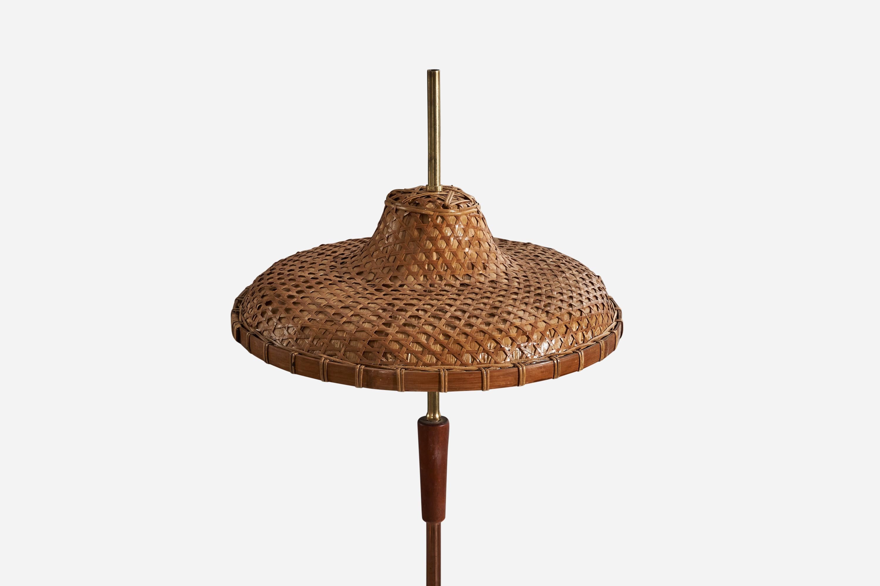 Italian Designer, Floor Lamp, Brass, Copper, Teak, Rattan, Italy, 1950s In Good Condition For Sale In High Point, NC