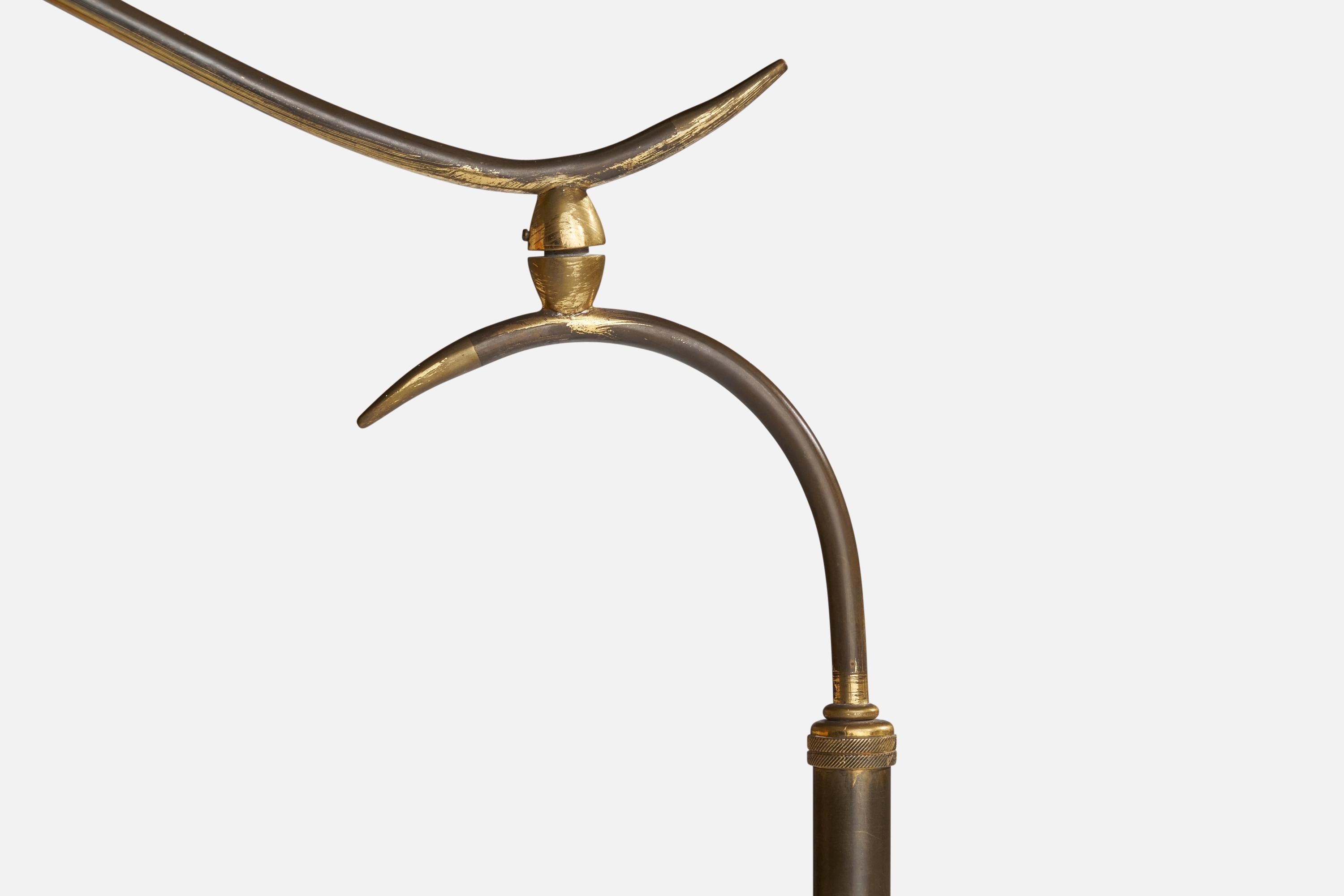 Italian Designer, Floor Lamp, Brass, Cotton, Italy, 1930s In Good Condition For Sale In High Point, NC