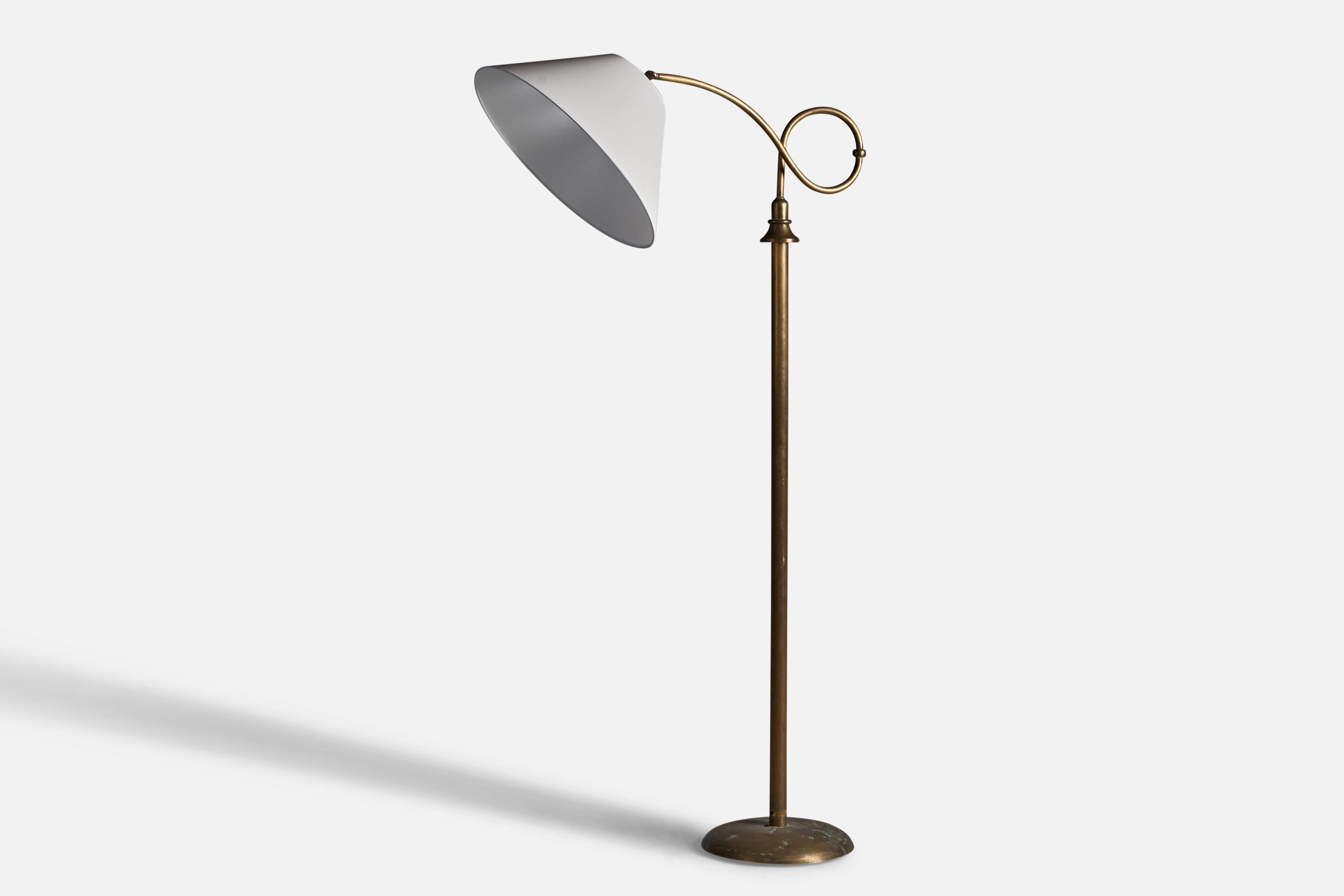 An adjustable brass and white fabric floor lamp, designed and produced in Italy, c. 1940s.

Overall Dimensions (inches): 62.25