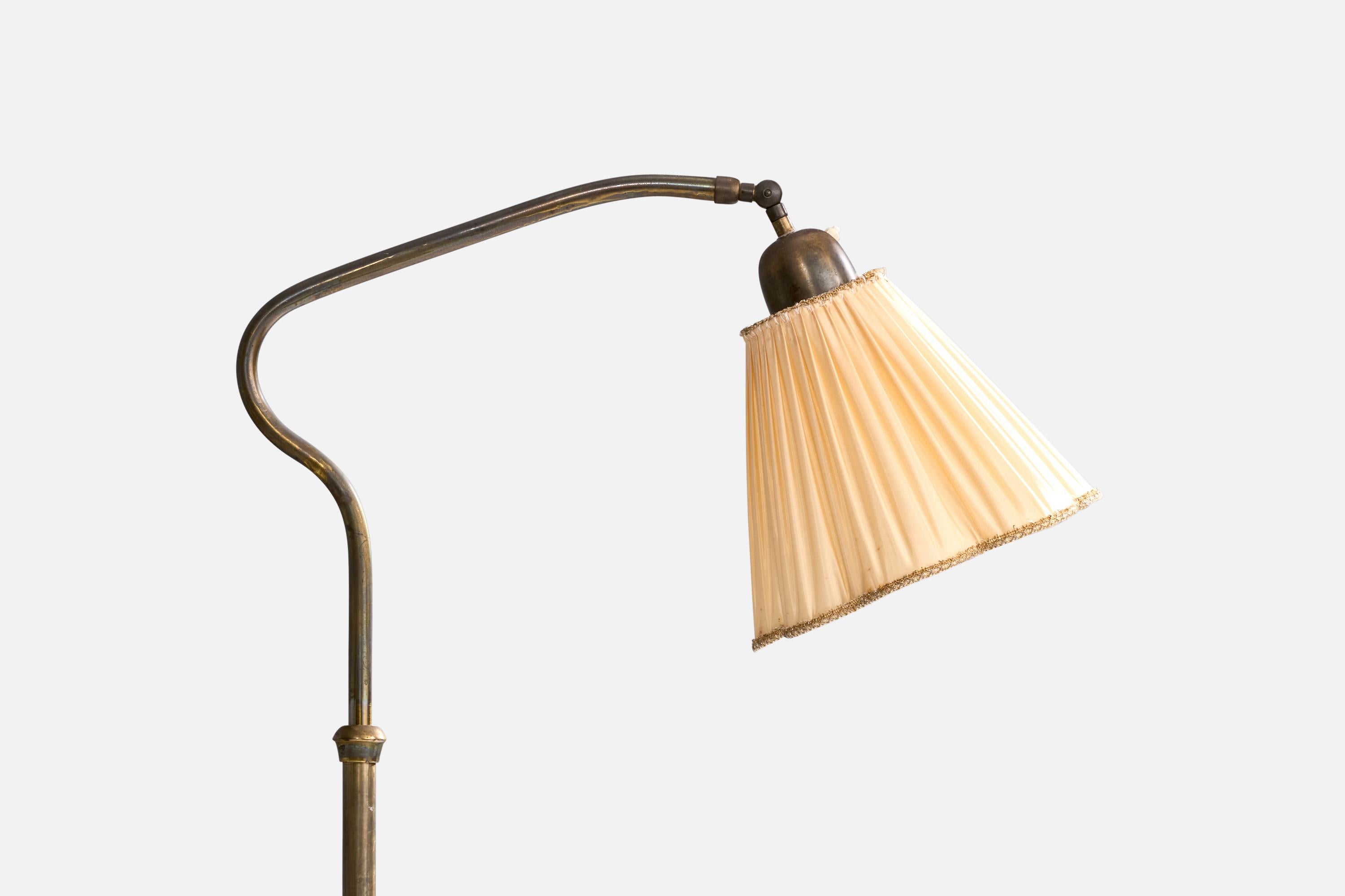 Italian Designer, Floor Lamp, Brass, Fabric, Italy, 1940s. In Good Condition In High Point, NC
